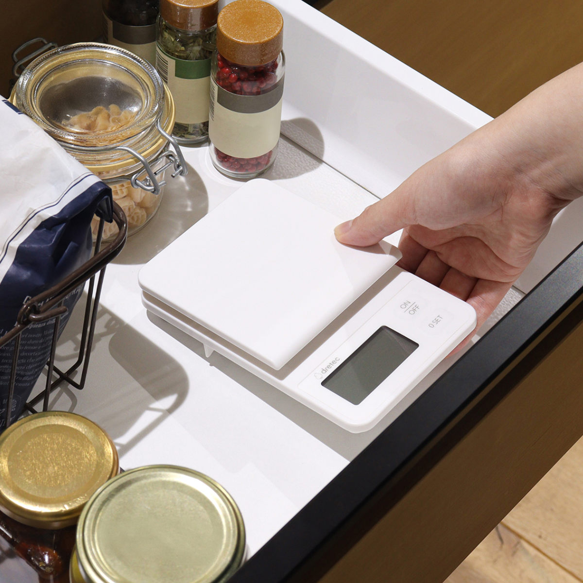 デジタルスケール 1kg ルクーム 計量器 ドリテック ( dretec スケール キッチンスケール クッキングスケール デジタル 電池式 計量 家庭用 はかり 計り 量り コンパクト 料理 お菓子づくり 下ごしらえ おしゃれ )