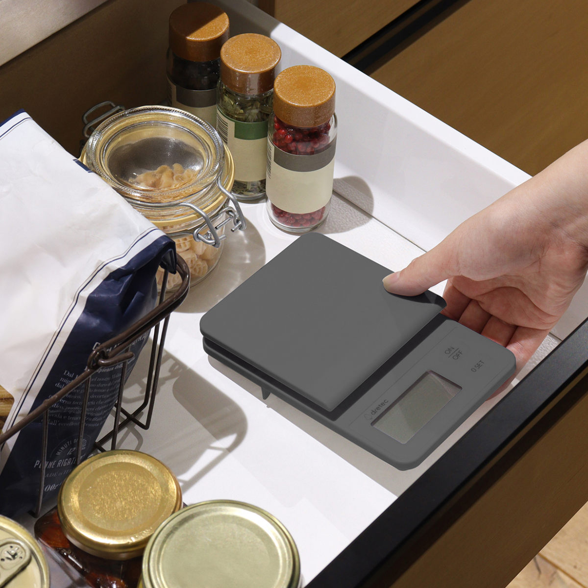 デジタルスケール 2kg ルクーム 計量器 ドリテック ( dretec スケール キッチンスケール クッキングスケール デジタル 電池式 0.1g 計量 家庭用 はかり 計り 量り コンパクト 料理 お菓子づくり 下ごしらえ おしゃれ グレー )