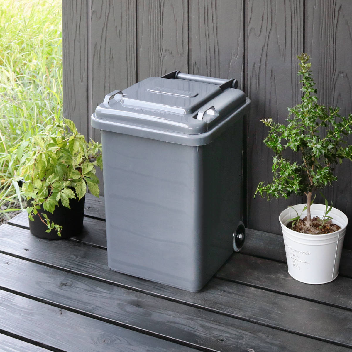 ゴミ箱 18L ダルトン DULTON 屋外兼用 プラスチックトラッシュカン ( ごみ箱 18リットル 蓋つき キャスター付き 排水栓 キッチン リビング アメリカン ダストボックス ごみばこ ふた付き 袋 見えない おしゃれ アメリカ ) 【ブルー】 ブルー