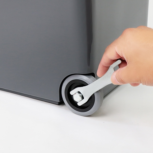 ゴミ箱 18L ダルトン DULTON 屋外兼用 プラスチックトラッシュカン ( ごみ箱 18リットル 蓋つき キャスター付き 排水栓 キッチン リビング アメリカン ダストボックス ごみばこ ふた付き 袋 見えない おしゃれ アメリカ ) 【ブルー】 ブルー