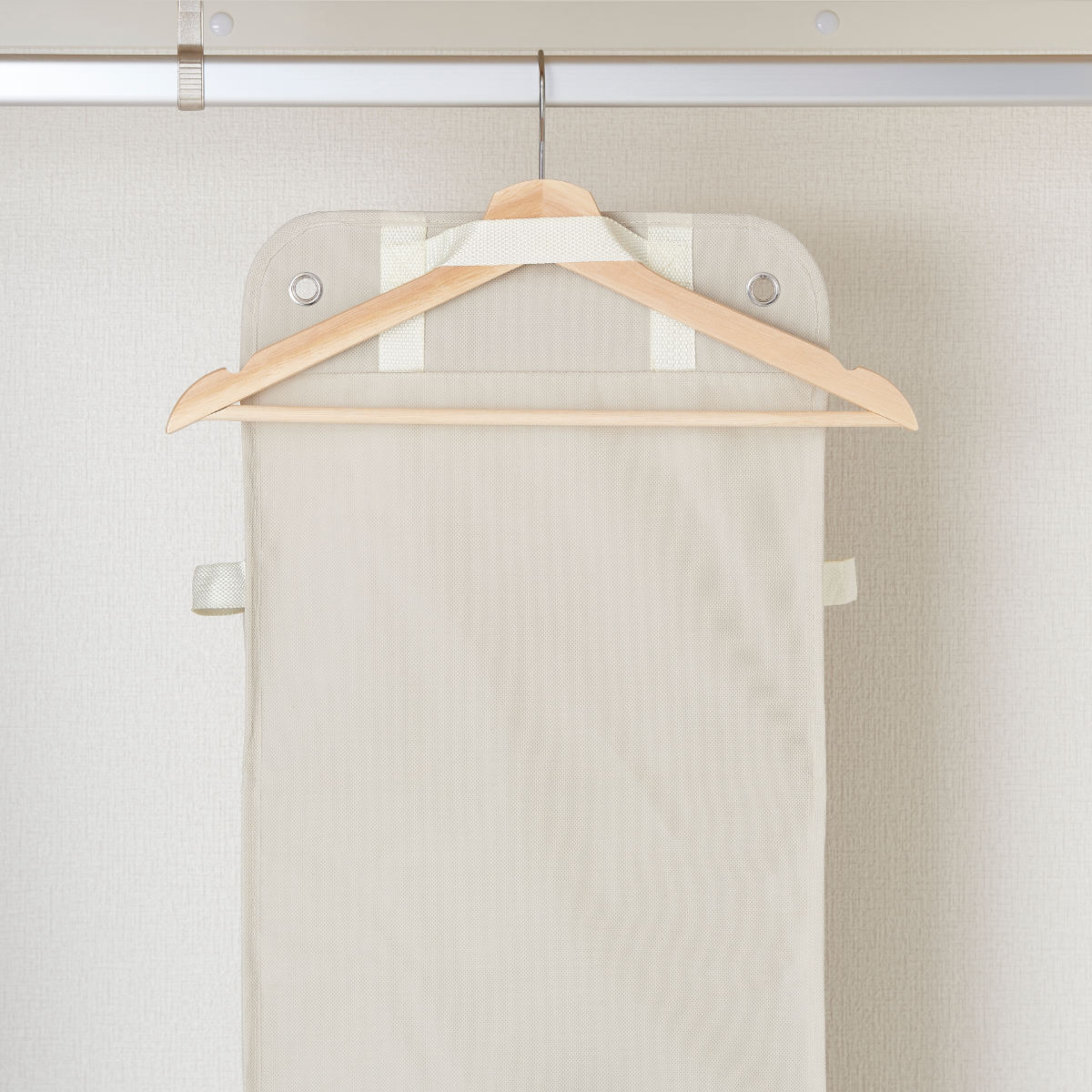 収納ポケット 壁掛け収納 4段 ドア掛け収納 PataPata フック付き ( ウォールポケット 布 壁掛け ポケット収納 メッシュ 折りたたみ 壁面収納 ポケット 小物収納 小物入れ 吊り下げ 吊り下げ収納 クローゼット収納 ) 【グレー】 グレー