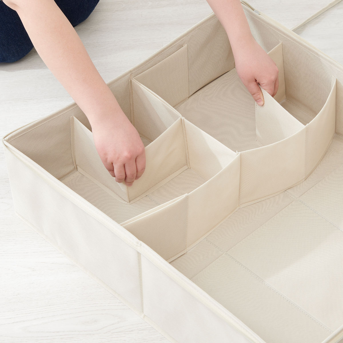 収納ボックス PataPata ベッド下収納 ふた付き 仕切り付き ( 収納ケース 収納 布 ソファ下 ベッド下 隙間収納 すき間 折りたたみ 仕切り フタ付き 衣類 服 布団 シーツ ぬいぐるみ おもちゃ オモチャ 寝室 リビング ベッドルーム ) 【グレー】 グレー