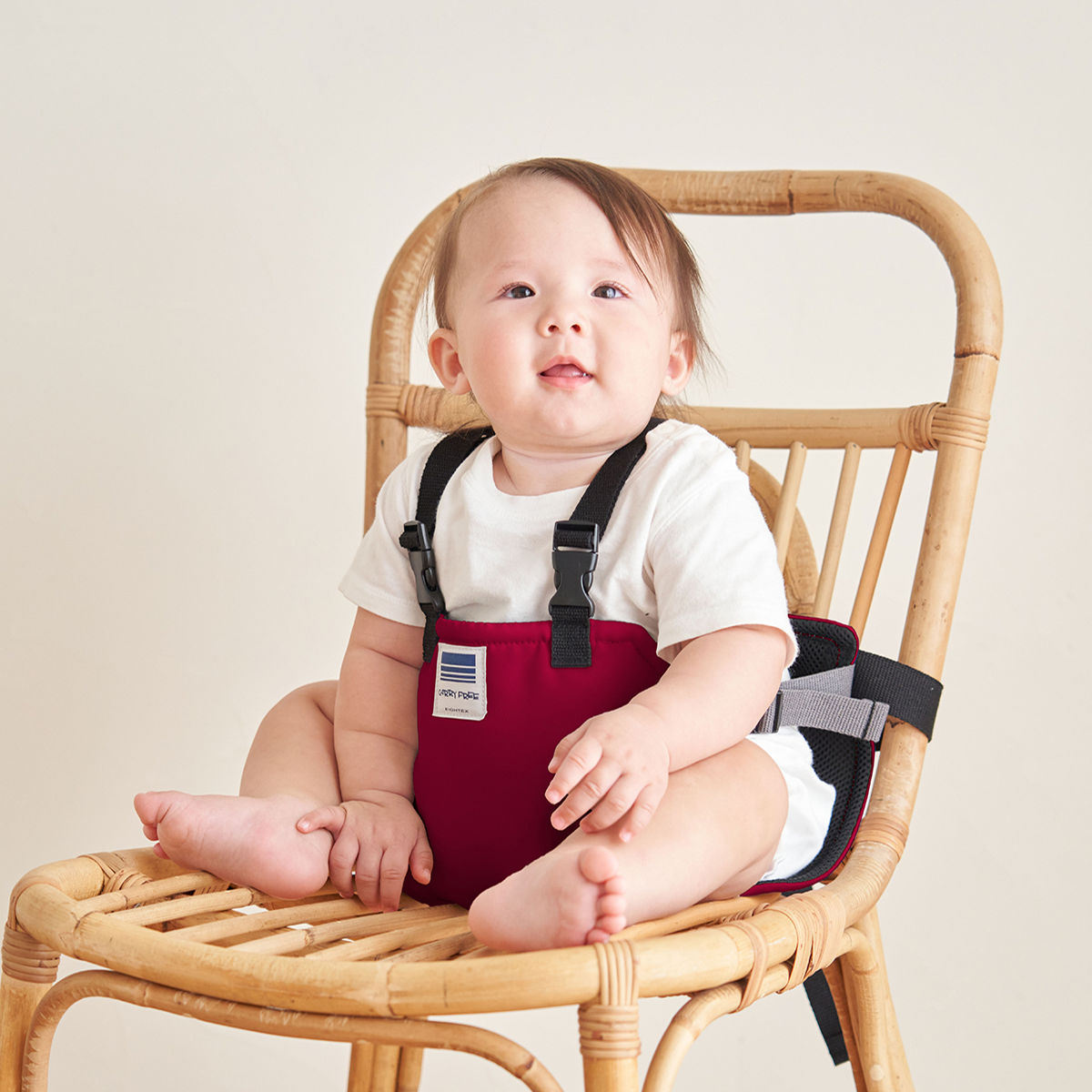 チェアベルト ホールド プラス ベビー ベビーチェア 日本製 腰ベルト ( キャリフリー 赤ちゃん キッズ キッズ肩ベルト 立ち上がり防止 ベルト肩付き 防汚 椅子ベルト チェアーベルト 補助ベルト コンパクト 食事 離乳食 お出かけ ) 【ブラック】 ブラック