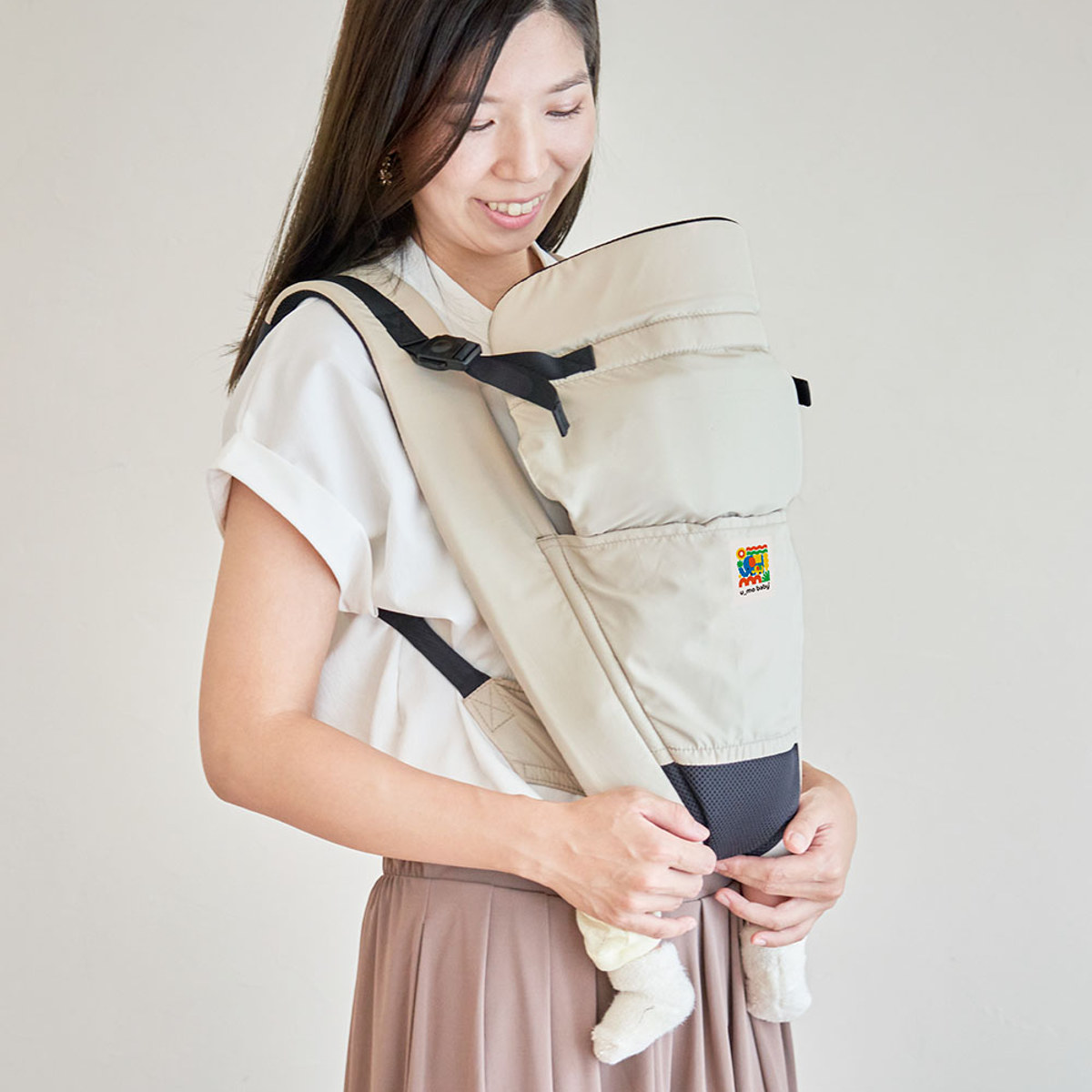 抱っこ紐 ユーモベビー 5WAY 新生児 日本製 ( 抱っこひも おんぶ紐 寝かせ抱き 対面抱き 前向き抱き おんぶ ベビーキャリア ショルダーカバー付き コンパクト 持ち運び 妊婦OK 洗濯OK 撥水 メッシュ 通気性 ) 【ブラック】 ブラック