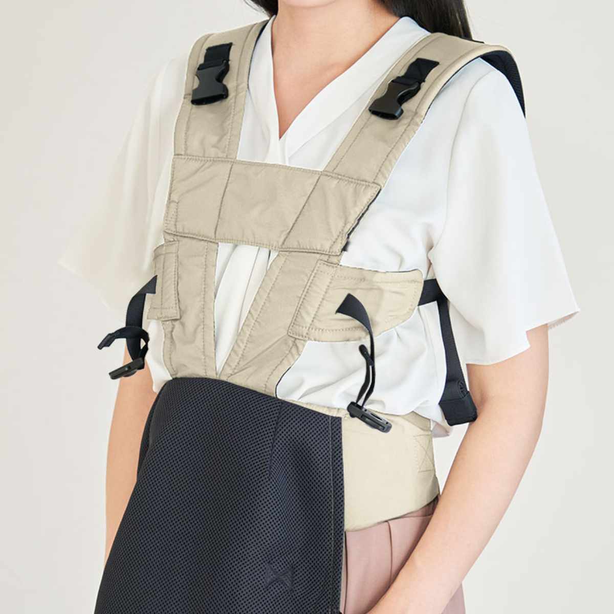 抱っこ紐 ユーモベビー セパレート2WAYキャリー 日本製 着脱簡単 対面抱き おんぶ ( 抱っこひも おんぶ紐 ベビーキャリア ショルダーカバー付き セパレート式 一人で装着 簡単 持ち運び 赤ちゃん おでかけ おでかけグッズ ) 【ライトベージュ】 ライトベージュ