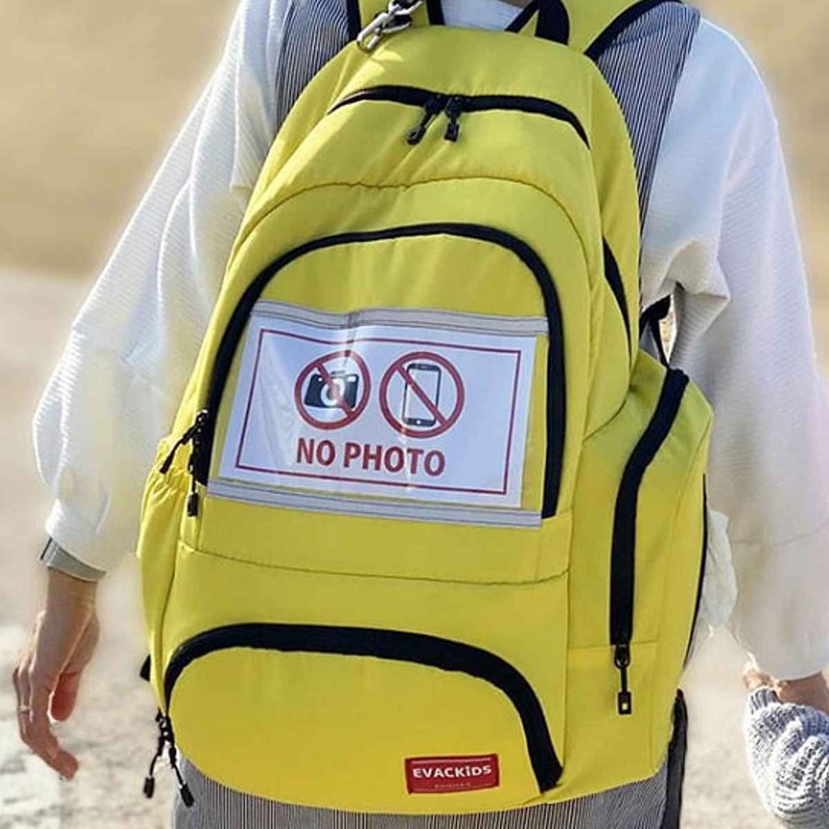 リュック 肩への負担を軽くする保育士リュック ( 保育園 幼稚園 おでかけ お散歩バッグ 遠足 お散歩 災害時 避難 防災バッグ 避難リュック 防炎 撥水 マザーズバッグ リュックサック 大容量 軽量 バックパック 腰ベルト ) 【ブルー】 ブルー