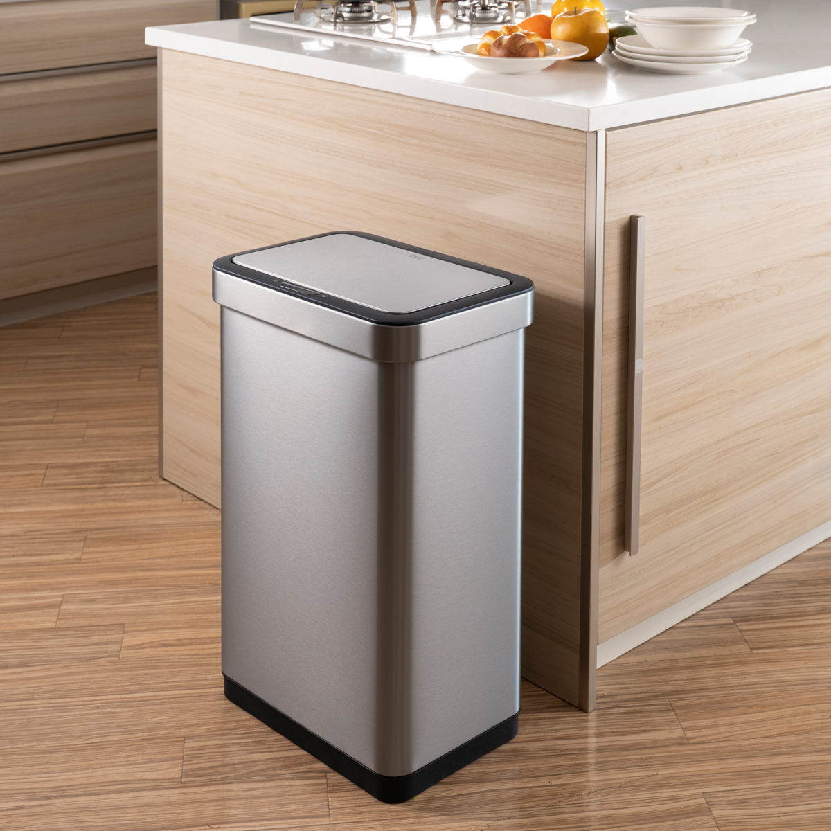 EKO ゴミ箱 50L エコノヴァセンサービン センサー式 ( イーケーオー ごみ箱 50リットル 自動開閉 スリム 大容量 センサー 一年保証付き 大きい 大きめ 電池式 キッチン ふた付き 分別 ) 【ブラック】 ブラック