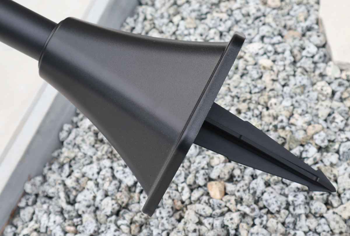 ライト ソーラー充電式ヨーロピアンライト ( ソーラーライト ガーデンライト 屋外 地面 埋め込み ソーラー 太陽光充電 プランター 埋め込み式ライト 街路灯風 LEDライト 配線不要 防犯 光センサー 自動 太陽光 充電式 明るさ調節 )