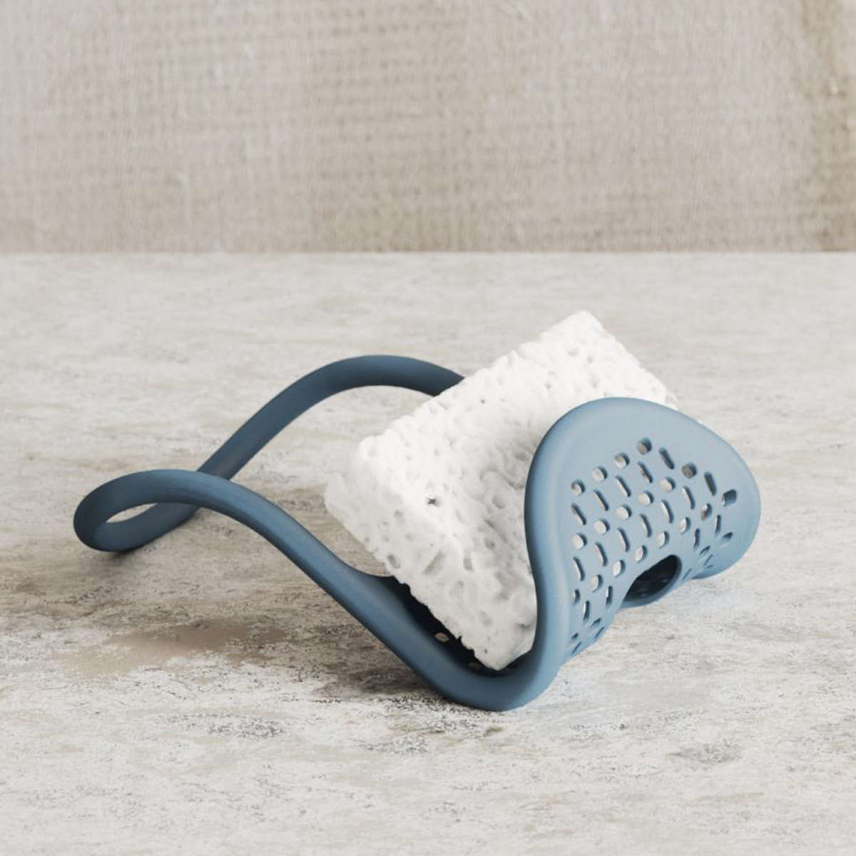 スポンジラック Umbra アンブラ スリング シンクキャディー ブラシ スポンジ置き 排水穴付き ( スポンジホルダー スポンジ入れ ブラシホルダー ブラシラック スポンジ収納 シンク用品 シンク周り 水周り用品 水まわり用品 ) 【ホワイト】 ホワイト