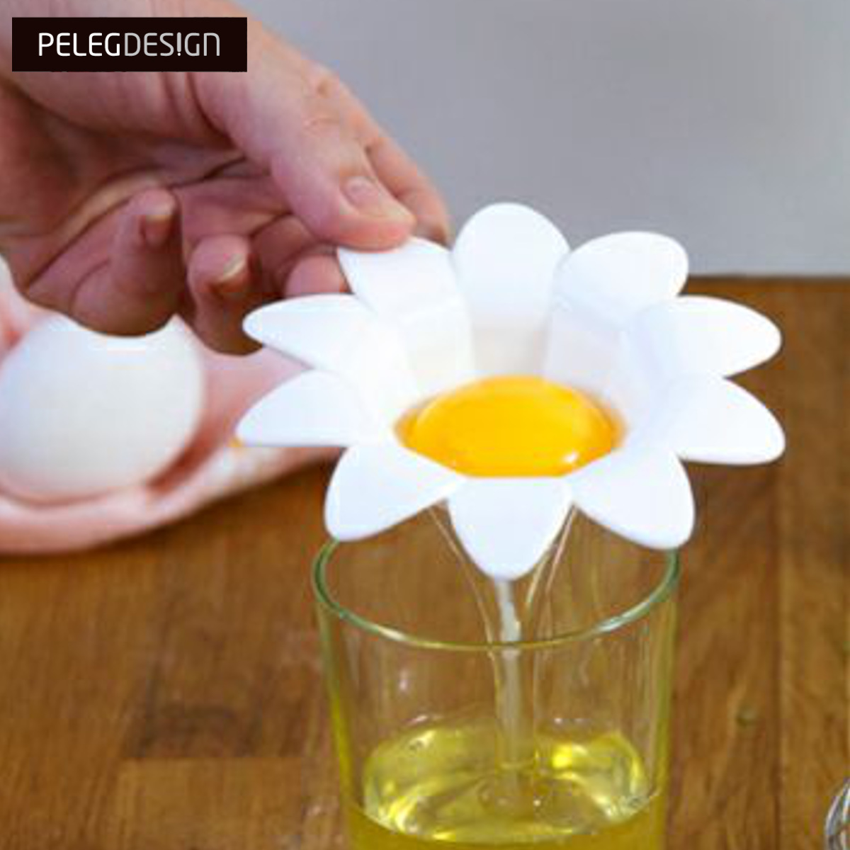 Peleg Design エッグセパレーター 卵黄分離器 デイジー （ ペレグデザイン 卵黄分け器 生卵 下ごしらえ 便利小物 キッチン小物 調理小物 調理小道具 キッチン用品 タマゴ 卵 玉子 たまご 便利グッズ ）