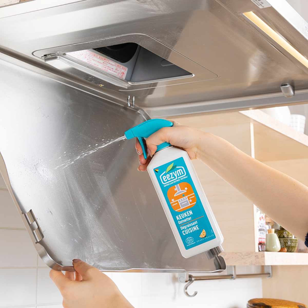 洗剤 eezym 酵素洗剤 酵素キッチンクリーナー 油汚れ用 オレンジ ( 家庭用洗剤 酵素 油汚れ 中性洗剤 台所 キッチン ベルギー製 掃除 コンロ レンジフード 換気扇 掃除用洗剤 掃除用品 )
