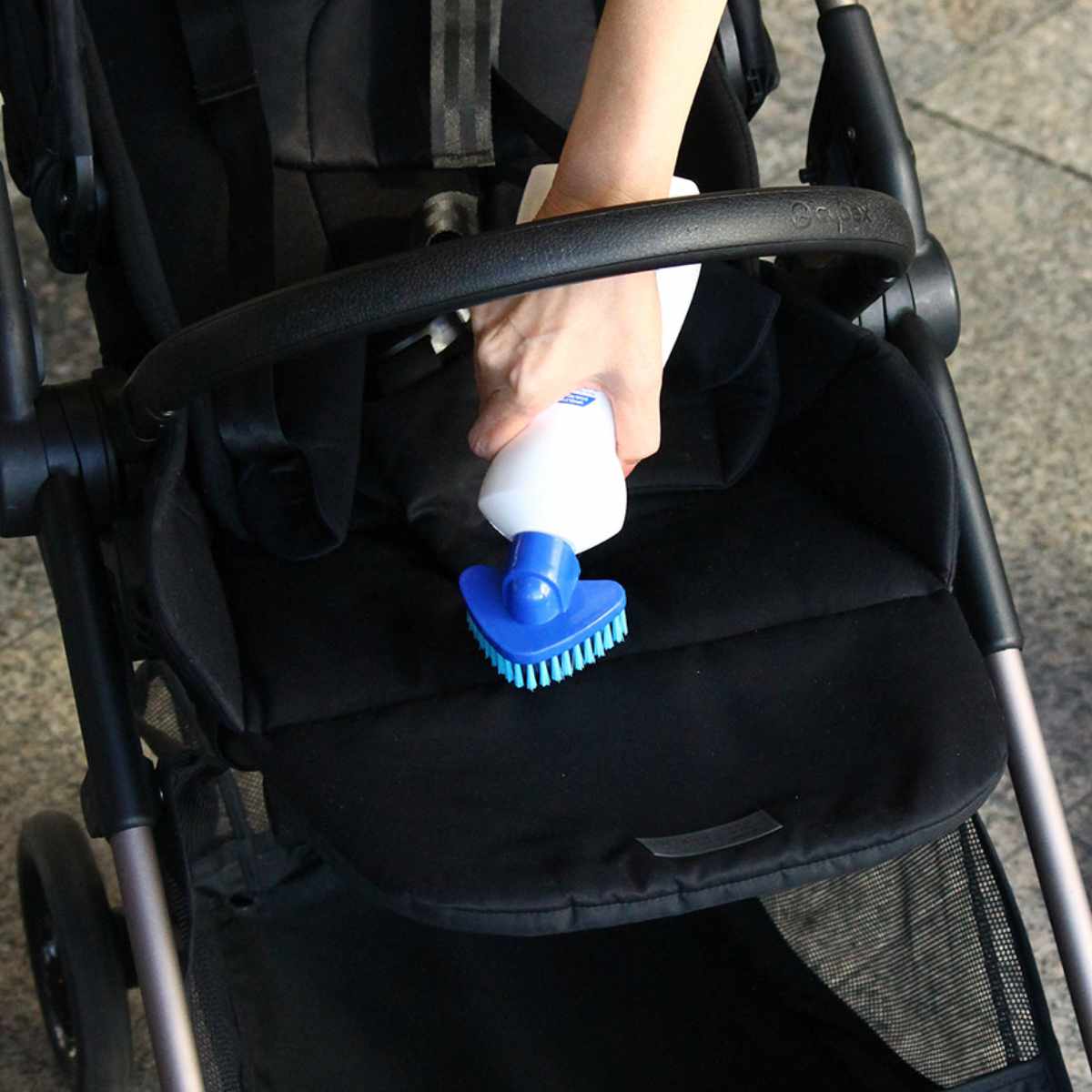 シミ取り剤 Dr.Beckmann ベックマン カーペット カーシート ステインリムーバー 汚れ落とし ( ブラシ付き リムーバー カーペット掃除 カーペットシミ 汚れ 消臭 リビング 車内 掃除 クリーナー 掃除グッズ 洗剤 ドイツ製 )