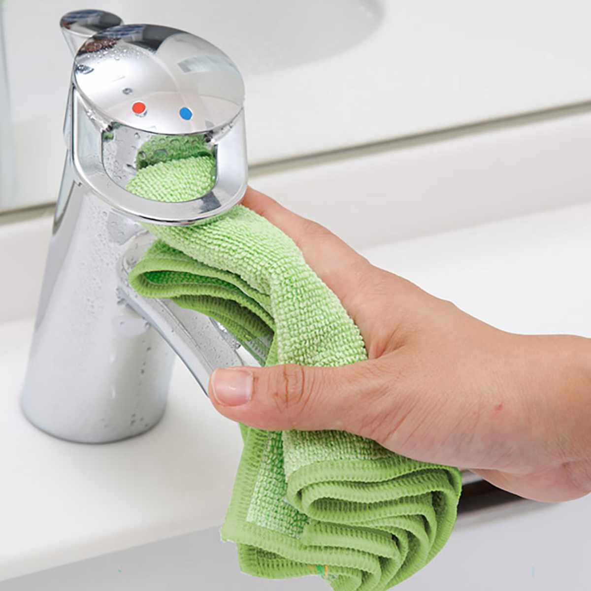 ふきん ニットクロス 掃除 水だけで簡単 洗濯機OK 多用途 ( クロス 掃除用 雑巾 水だけでOK 拭き掃除 ほこり取り 家電掃除 丈夫 掃除用品 掃除グッズ ) 【レッド】 レッド