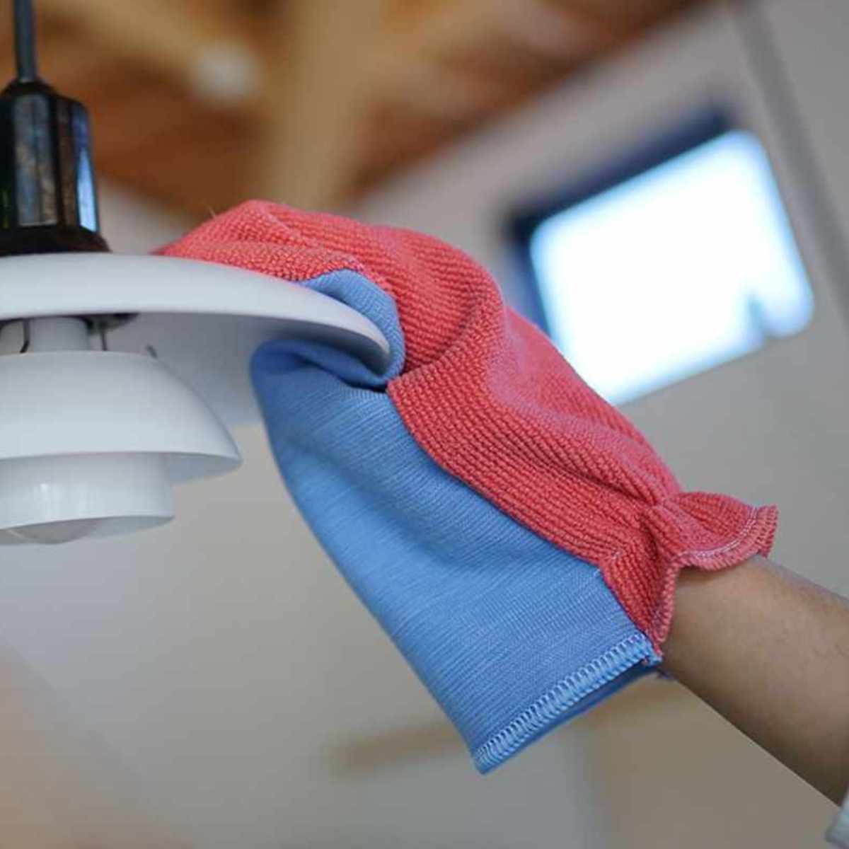 ふきん マルチグローブ 両面色違い 掃除 水だけで簡単 洗濯機OK 多用途 ( 手袋タイプ クロス 掃除用 雑巾 水だけでOK 拭き掃除 ほこり 鏡 掃除用品 掃除グッズ ) 【レッドブルー】 レッドブルー