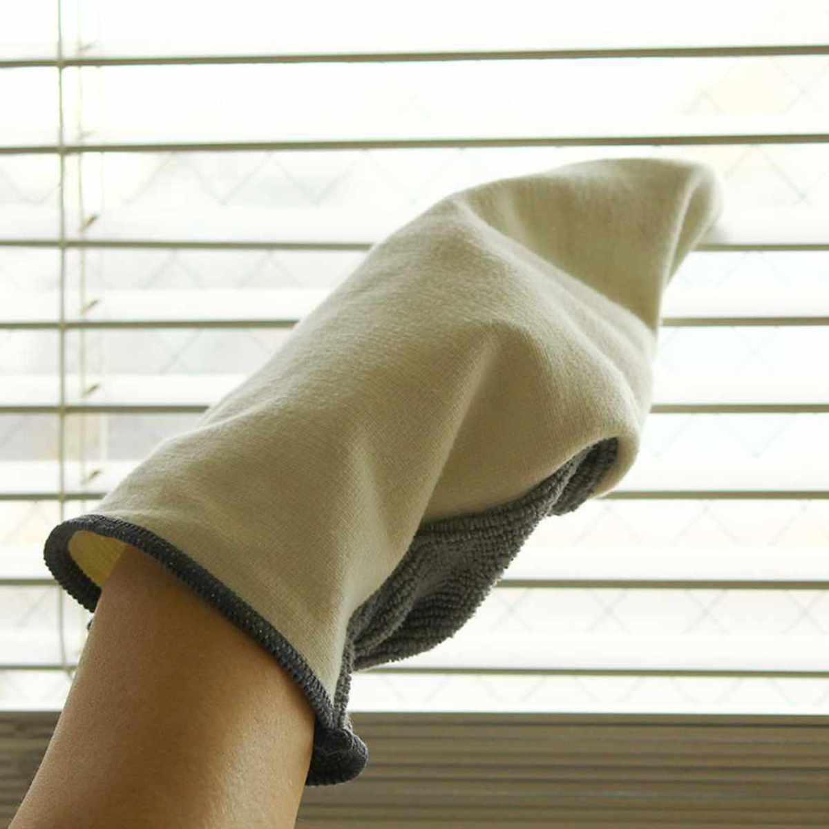 ふきん マルチグローブ 両面色違い 掃除 水だけで簡単 洗濯機OK 多用途 ( 手袋タイプ クロス 掃除用 雑巾 水だけでOK 拭き掃除 ほこり 鏡 掃除用品 掃除グッズ ) 【レッドブルー】 レッドブルー