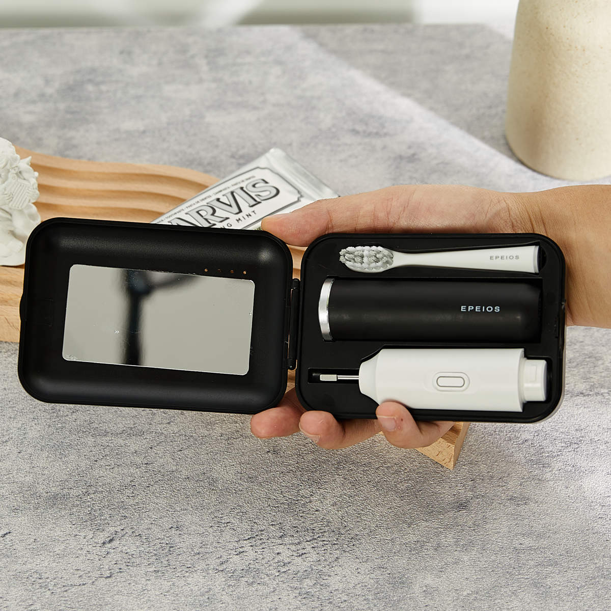 電動ハブラシ EPEIOS Okare! Go トラベル 電動歯ブラシ 充電式 ET006 ( 電動 歯ブラシ USB充電 バッテリー 長持ち IPX7防水 丸洗いOK 振動 歯磨き はみがき ハブラシ はぶらし 電動歯磨き 持ち運び ケース付き 携帯用 旅行 出張 ) 【ブラック】 ブラック