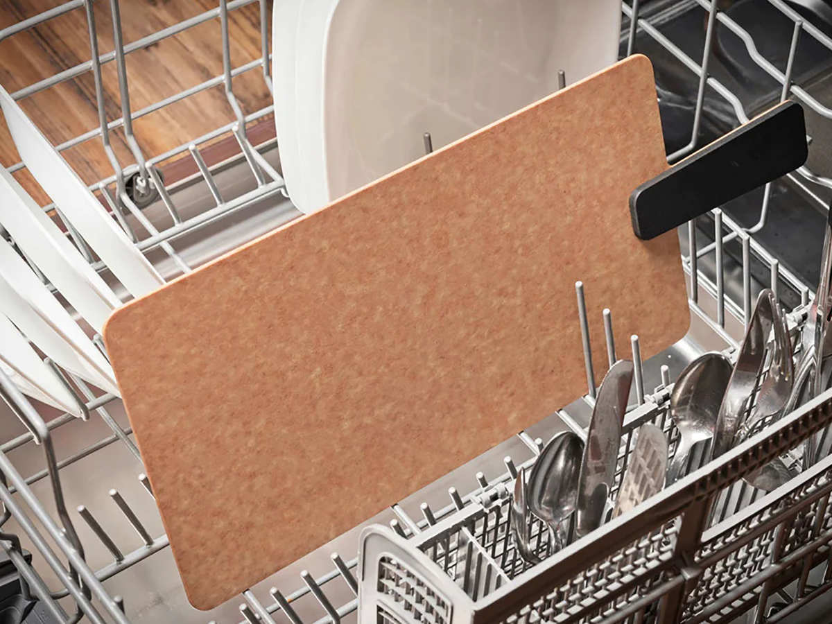 エピキュリアン 持ち手付きカッティングボード M 木製 ハンディボード まな板 ( まないた マナイタ 俎板 Mサイズ 薄型 軽量 食洗機対応 キッチン おしゃれ 天然木 繊維 合成 トレー プレート 取っ手 両面使用 下ごしらえ 調理用品 ) 【ナチュラル】 ナチュラル