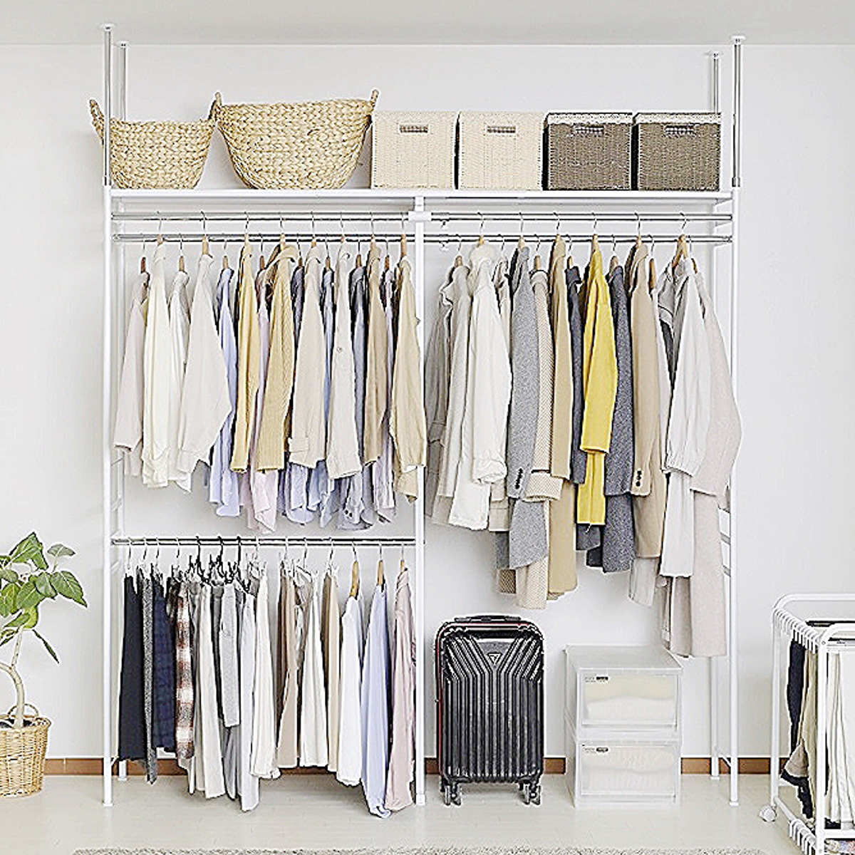 突っ張り ハンガーラック 幅120~200cm 高さ200~265cm ダブルハンガー ロータイプ ワイド ( つっぱり ラック 突っ張りラック 伸縮 収納 棚 クローゼット 突っ張りハンガーラック 突っ張り棚 天井 壁面収納 衣類収納 )