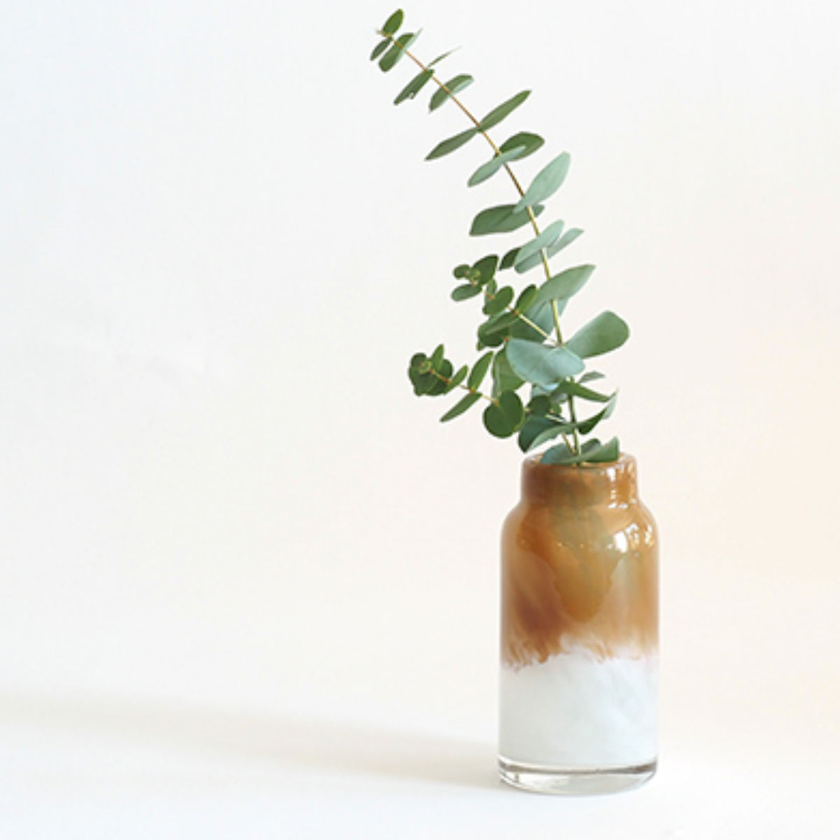 花瓶 DGボトルベース 直径7.5×高さ15.5cm ホワイトブラウン ガラス