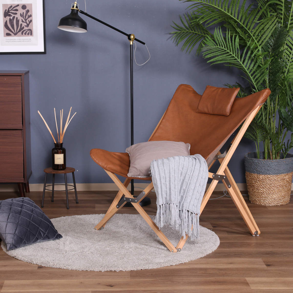 ラウンジチェア 折りたたみ レザー調 ( ピロー付き 幅広座面 天然木 フレーム リラックス チェア 椅子 ブラウン ブラック リビング ヴィンテージ調 北欧 おしゃれ ) 【ブラック】 ブラック