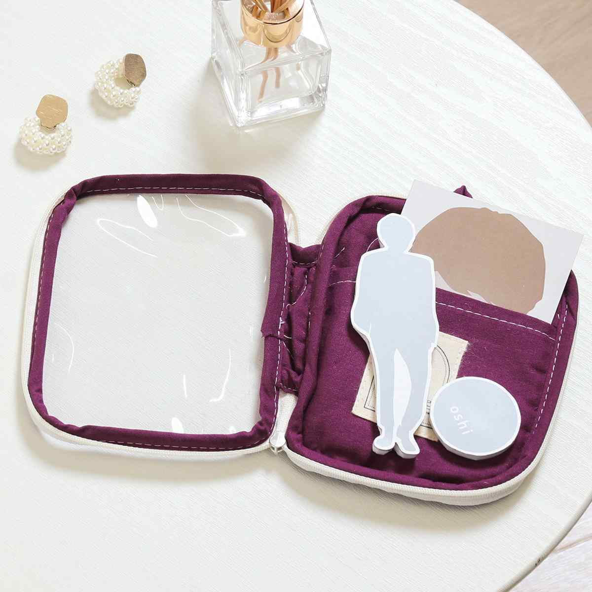 アクスタ 収納 推し活 アクスタケース ポーチ クリアポケット 持ち運び ( レッド オレンジ イエロー ピンク グリーン ブルー パープル アイボリー グレー 推し活グッズ 推し ファスナー かわいい おしゃれ 壁掛け 飾れる ) 【グレー】 グレー