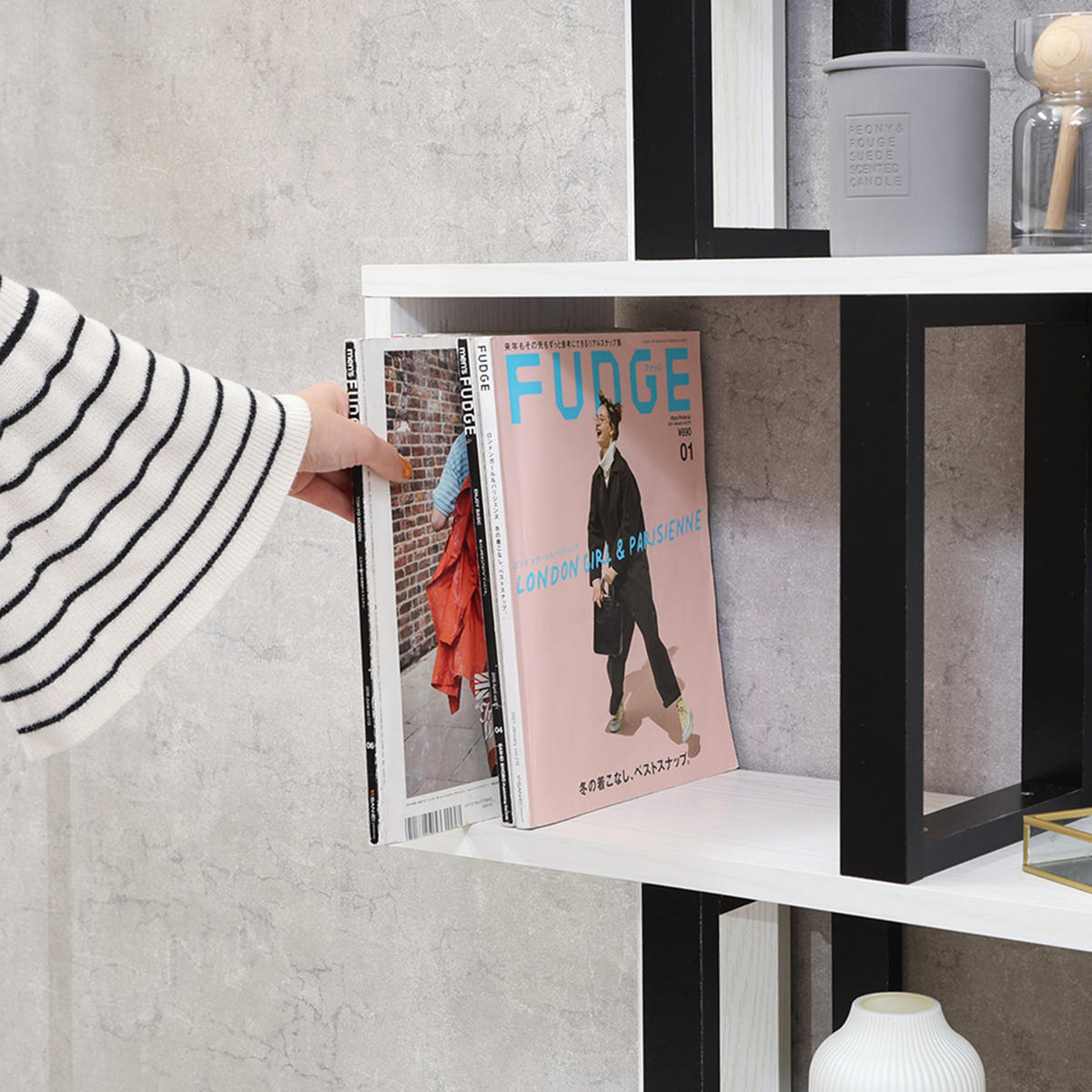 S字ディスプレイラック 幅59cm 4段 A4サイズ対応 ( ディスプレイラック S字 ラック 棚 A4対応 ツートン シェルフ 飾り棚 間仕切 収納 家具 ナチュラル ホワイト 四段 ) 【ナチュラル】 ナチュラル