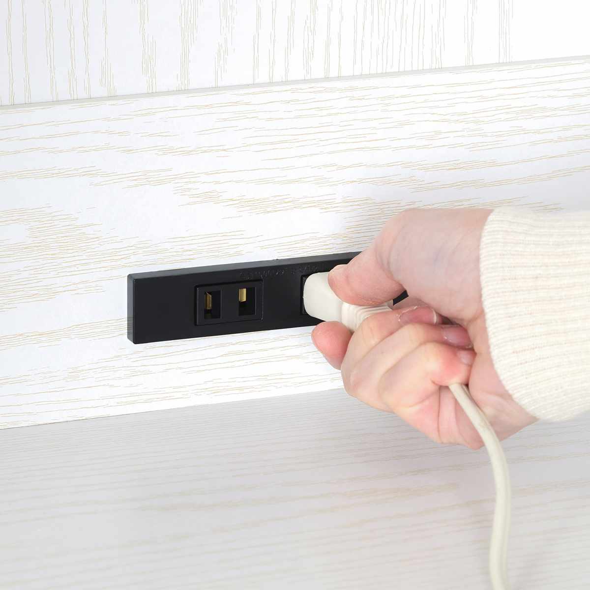 ゴミ箱上 キャビネット 幅88.5cm 2口コンセント ( ゴミ箱上収納 食器棚 ラック 棚 収納 ごみ箱上 省スペース 食器収納 コンセント付 可動棚 ナチュラル ホワイト ) 【ナチュラル】 ナチュラル