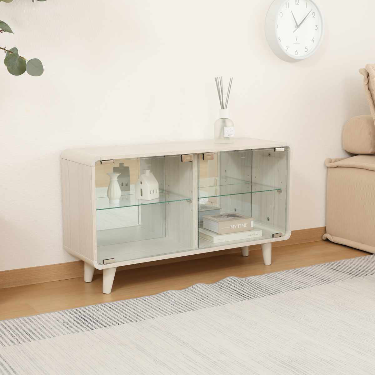 コレクションシェルフ 幅79.5cm ロータイプ ガラス扉 背面ミラー 推し活 ( ショーケース コレクションラック シェルフ ケース 棚 ラック ディスプレイ 収納 可動棚 ナチュラル ホワイトウォッシュ ) 【ホワイトウォッシュ】 ホワイトウォッシュ