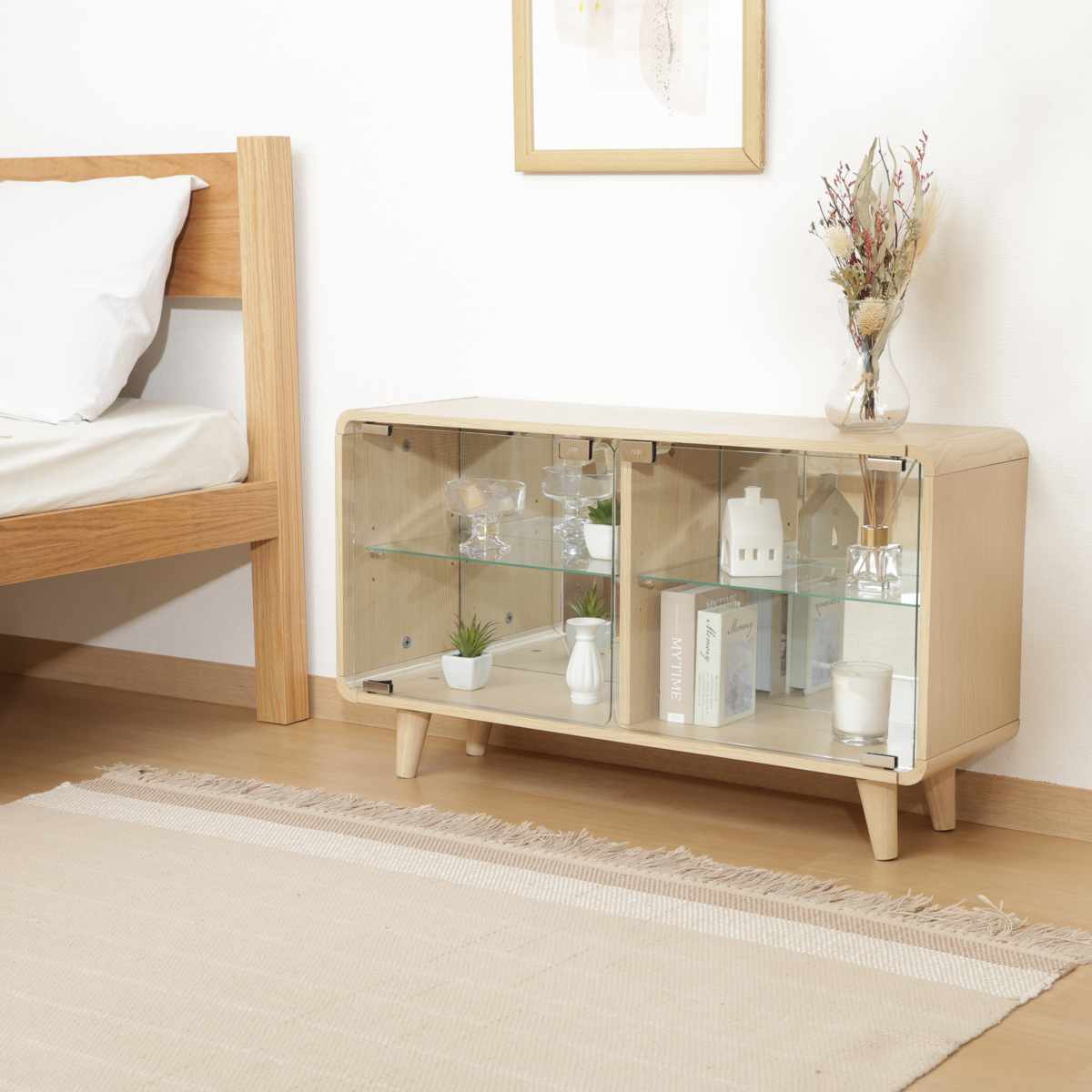 コレクションシェルフ 幅79.5cm ロータイプ ガラス扉 背面ミラー 推し活 ( ショーケース コレクションラック シェルフ ケース 棚 ラック ディスプレイ 収納 可動棚 ナチュラル ホワイトウォッシュ ) 【ホワイトウォッシュ】 ホワイトウォッシュ