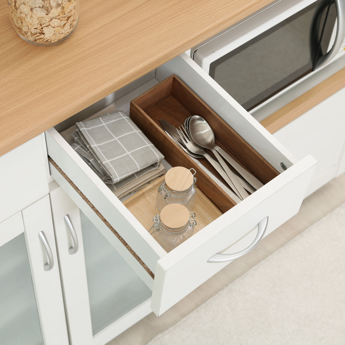 キッチンカウンター 幅120cm フレンチカントリー調 スライド棚 2口コンセント キャスター付 ( カップボード キッチン レンジ台 ワゴン 収納 家電ラック カウンター キッチンボード 収納ラック ラック キャスター コンセント )