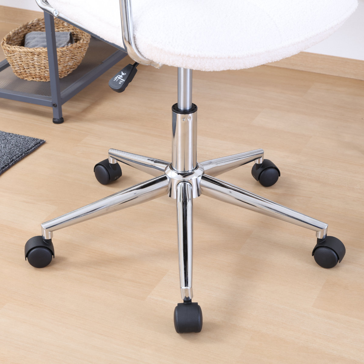 オフィスチェア 昇降式 座面高45~54cm ルル ( ワークチェア パソコンチェア 学習椅子 高さ調節 回転 ブークレ生地 もこもこ 在宅 仕事 勉強 座り心地 快適 勉強椅子 イス 椅子 オフィス キャスター付き ) 【ホワイト】 ホワイト