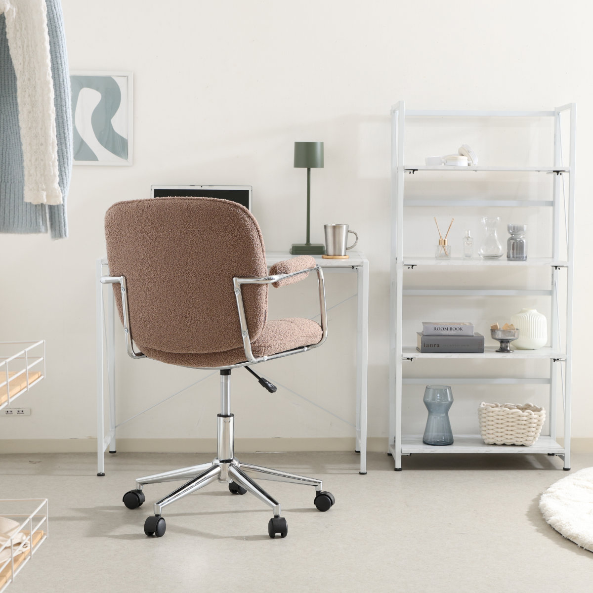 オフィスチェア 昇降式 座面高45~54cm ルル ( ワークチェア パソコンチェア 学習椅子 高さ調節 回転 ブークレ生地 もこもこ 在宅 仕事 勉強 座り心地 快適 勉強椅子 イス 椅子 オフィス キャスター付き ) 【ホワイト】 ホワイト