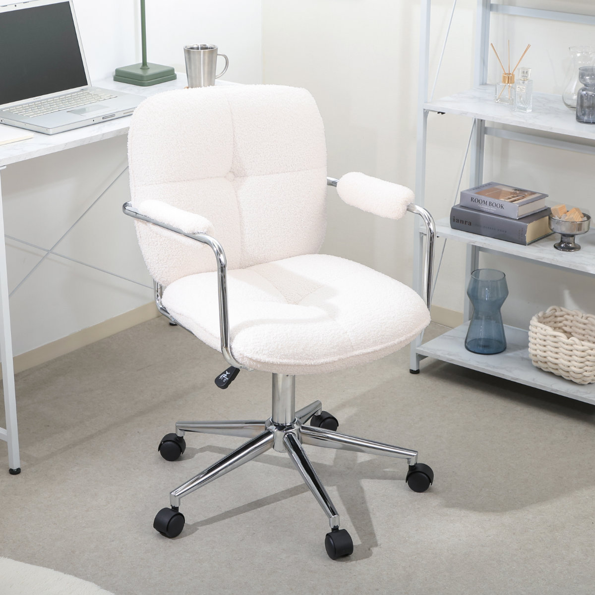 オフィスチェア 昇降式 座面高45~54cm ルル ( ワークチェア パソコンチェア 学習椅子 高さ調節 回転 ブークレ生地 もこもこ 在宅 仕事 勉強 座り心地 快適 勉強椅子 イス 椅子 オフィス キャスター付き ) 【ホワイト】 ホワイト