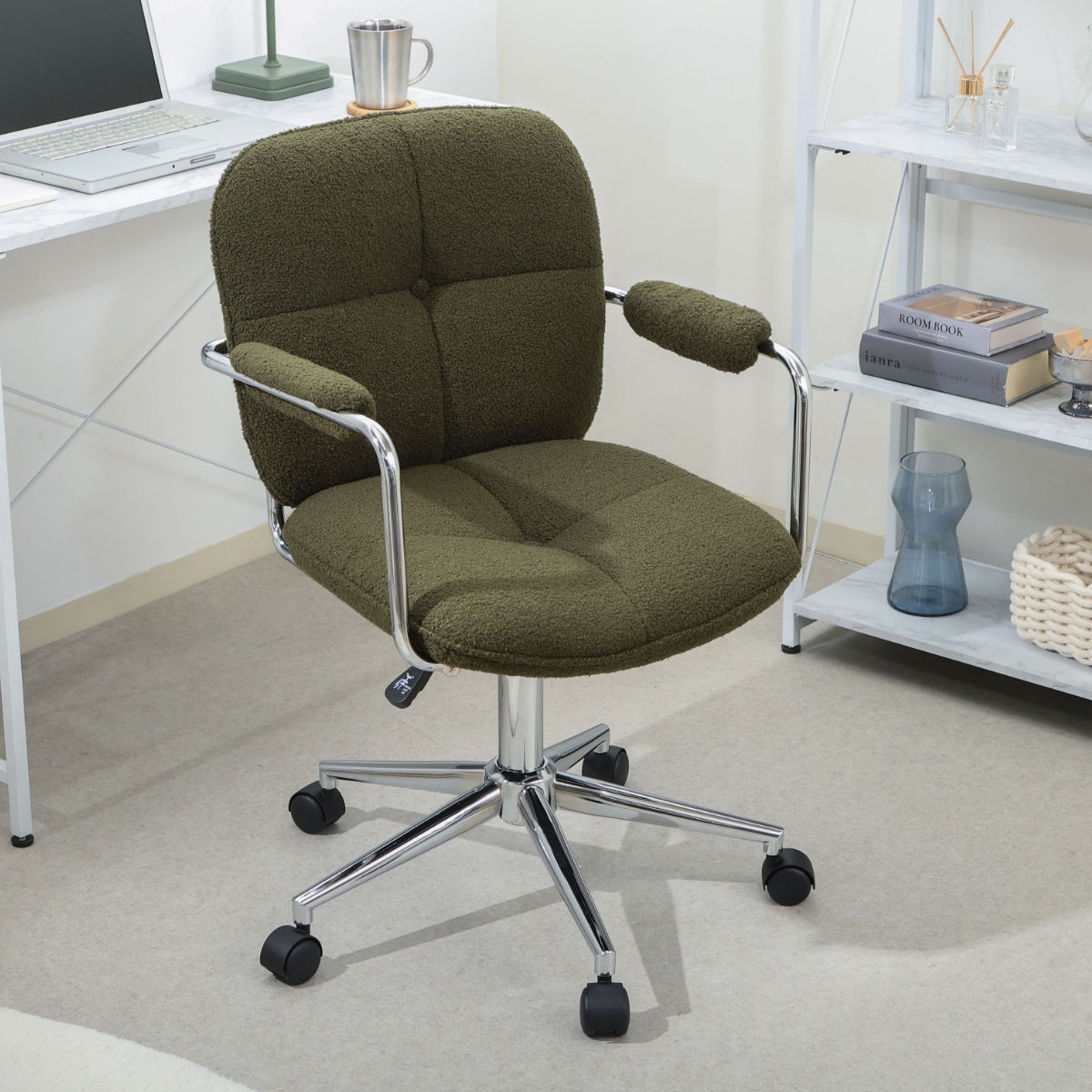 オフィスチェア 昇降式 座面高45~54cm ルル ( ワークチェア パソコンチェア 学習椅子 高さ調節 回転 ブークレ生地 もこもこ 在宅 仕事 勉強 座り心地 快適 勉強椅子 イス 椅子 オフィス キャスター付き ) 【ホワイト】 ホワイト