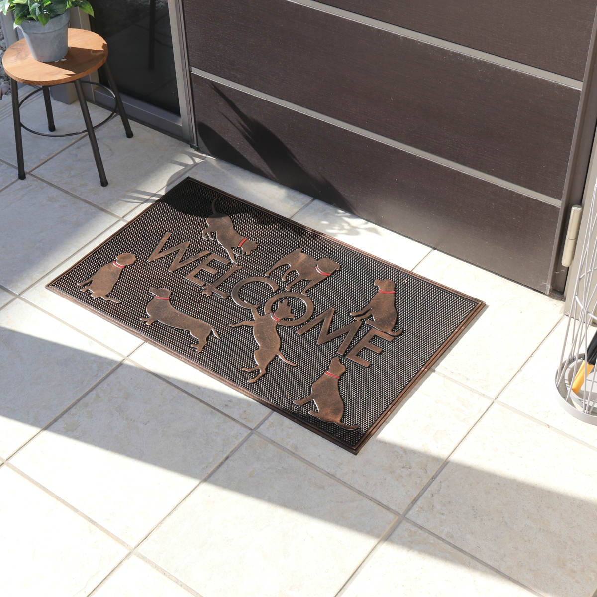 玄関マット 屋外 ラバーマット 犬 45×75 ( 泥落とし 洗える 水洗い 弾力 マット 滑り止め 雨 ラバー ゴム 幅75cm イヌ おしゃれ カフェ ベランダ デッキ テラス 玄関 ゴム素材 外用 室内 薄手 ペット ) 【ドッグアソート】 ドッグアソート