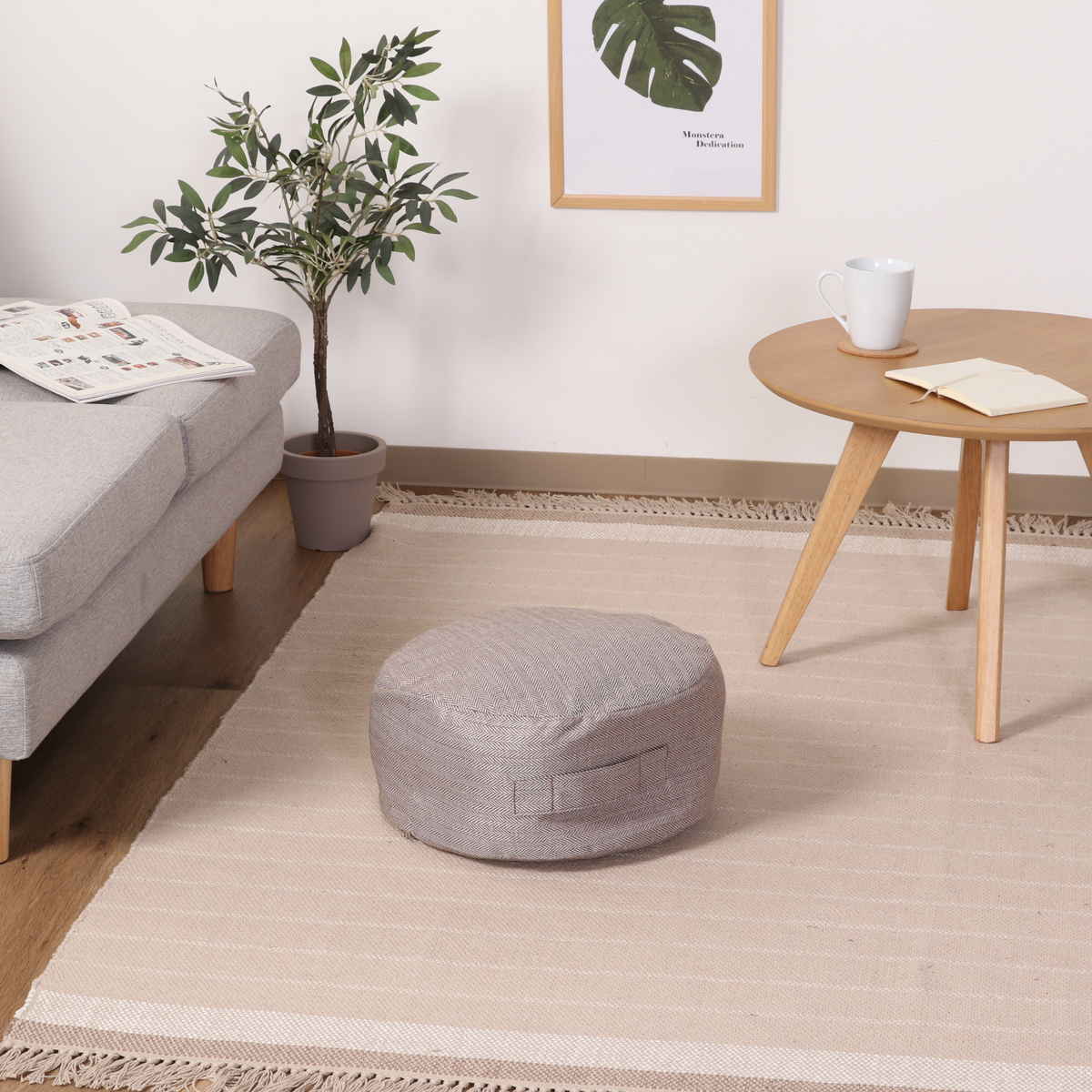 収納袋 布団収納 布団 収納できる クッションカバー シュシュ S ラウンド ( 布団収納袋 クッション 布団収納クッションカバー ブランケット ひざ掛け 毛布 ふとん ふとん収納 カバー おしゃれ 持ち手付き 布団収納ケース ) 【ライトブラウン】 ライトブラウン