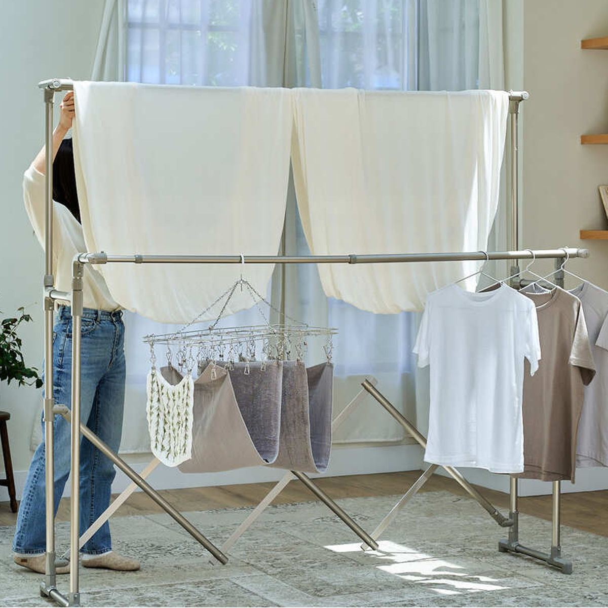 物干し 室内 室外 布団干し Leger 布団も干せるアルミ物干し ( ハンガー 物干しスタンド 洗濯 布団 日本製 軽量 アルミ ランドリー 衣類 折り畳み コンパクト キャスター 省スペース シンプル )