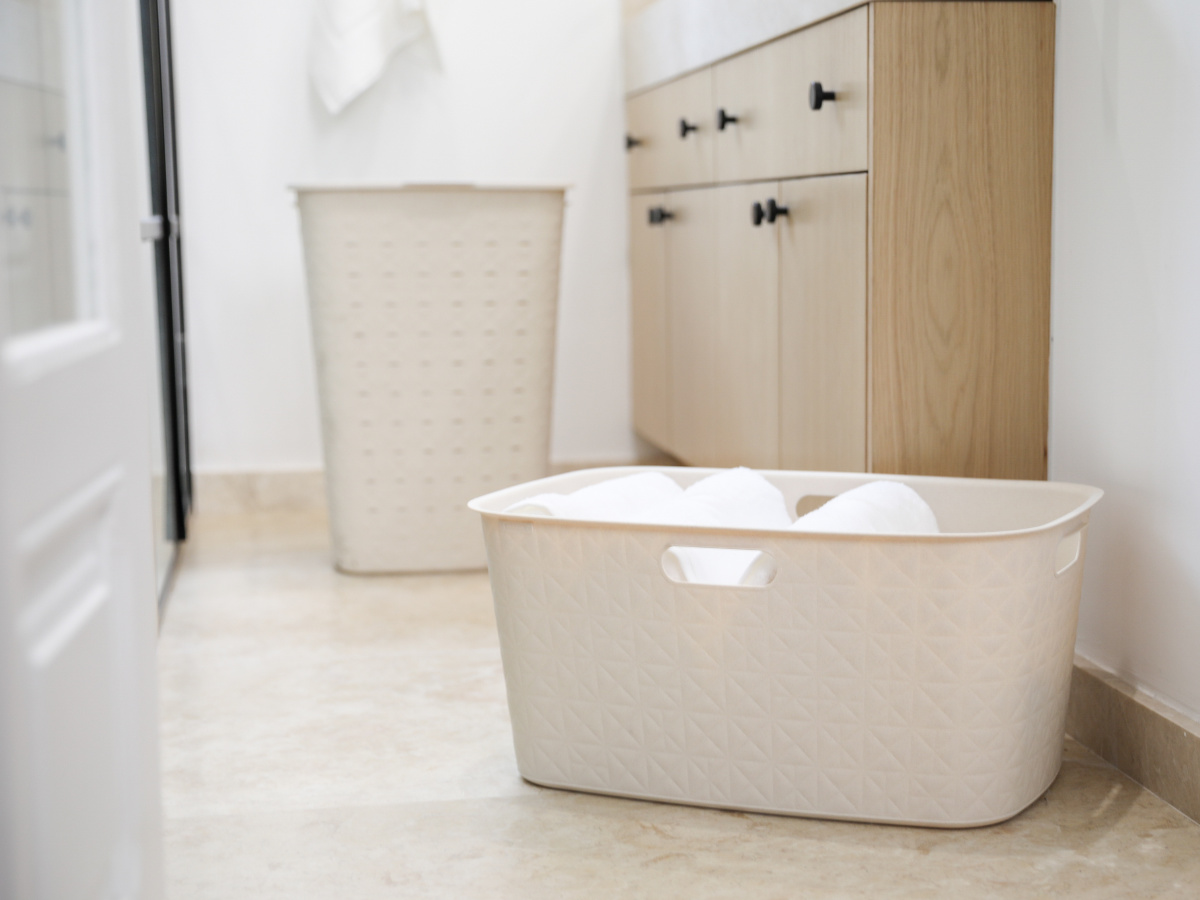 ランドリーバスケット CURVER ソフテックス 45L ( カーバー Softex バスケット ランドリー 持ち手付 樹脂 洗濯 脱衣かご 洗濯かご 収納 おもちゃ 水回り 脱衣所 キルティング風 ) 【グレーベージュ】 グレーベージュ