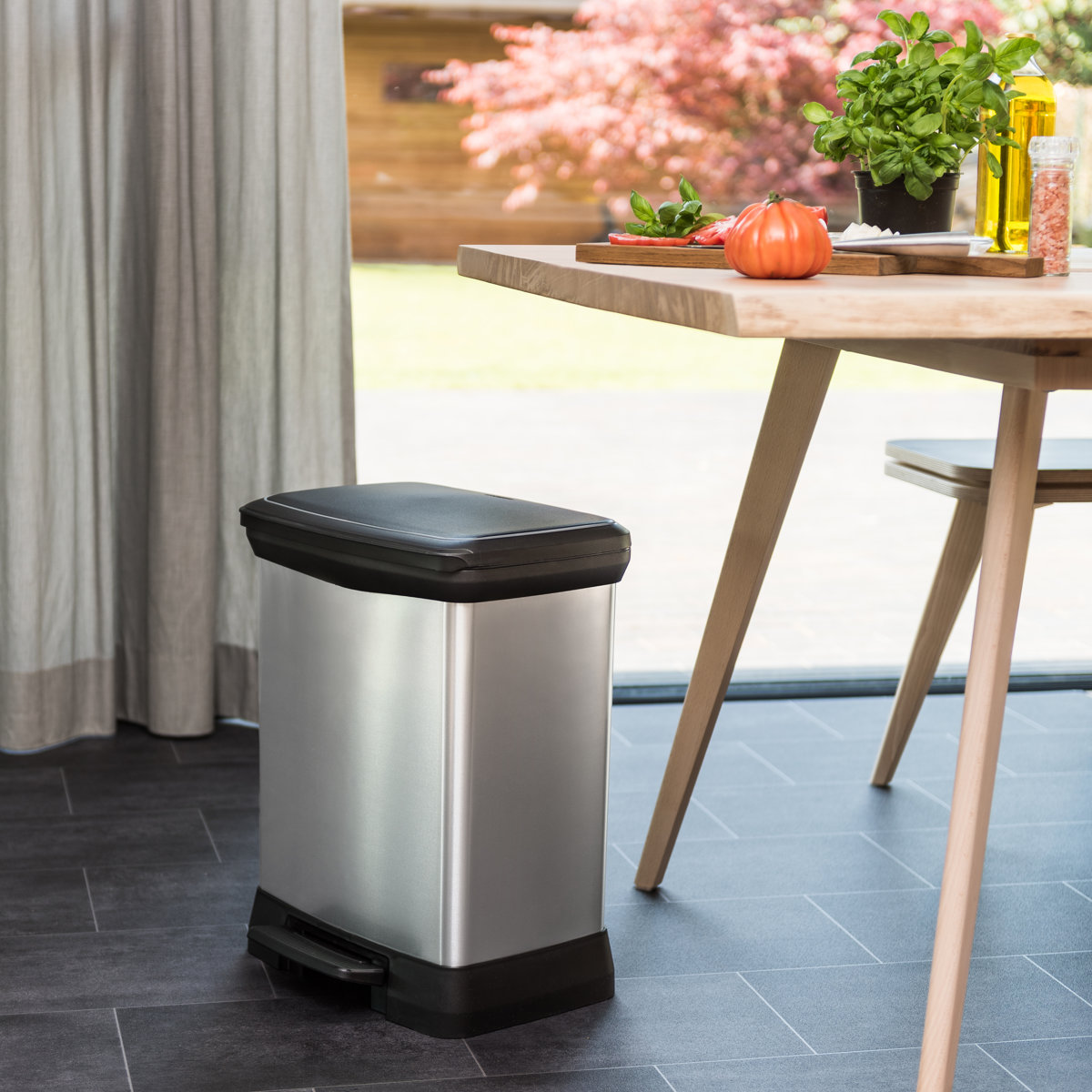 ゴミ箱 30L ステンレス Deco ペダルビン ペダル式 ( ごみ箱 30リットル デコ ペダル ふた付き 軽量 シンプル プラスチック スタイリッシュ 袋止め付き 分別 )