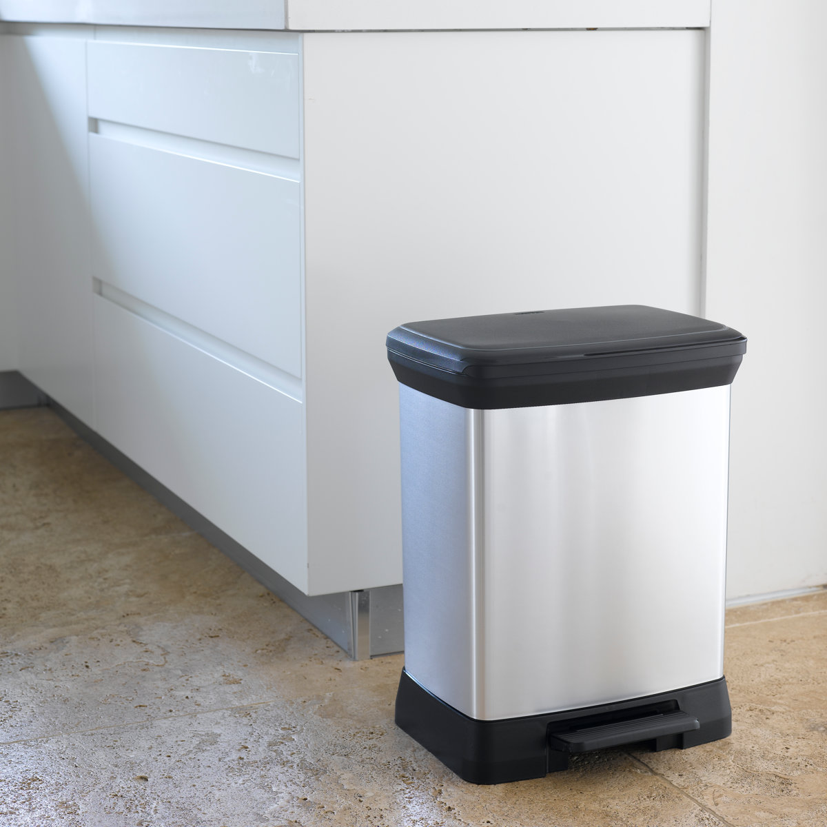 ゴミ箱 30L ステンレス Deco ペダルビン ペダル式 ( ごみ箱 30リットル デコ ペダル ふた付き 軽量 シンプル プラスチック スタイリッシュ 袋止め付き 分別 )