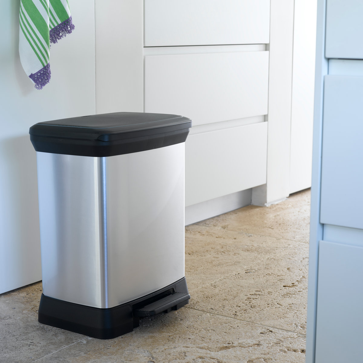 ゴミ箱 30L ステンレス Deco ペダルビン ペダル式 ( ごみ箱 30リットル デコ ペダル ふた付き 軽量 シンプル プラスチック スタイリッシュ 袋止め付き 分別 )