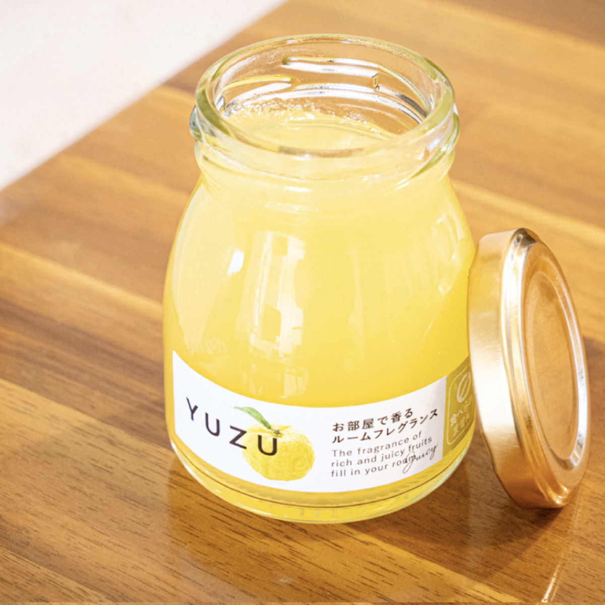 ルームフレグランス まるごとフルーツ フレグランスジェル 90g ( 芳香剤 フレグランス 香り プチギフト フルーツ 置くだけ ジェルタイプ 手軽 コンパクト ディフューザー インテリア おしゃれ 玄関 トイレ 寝室 蓋付き ) 【マスカット】 マスカット