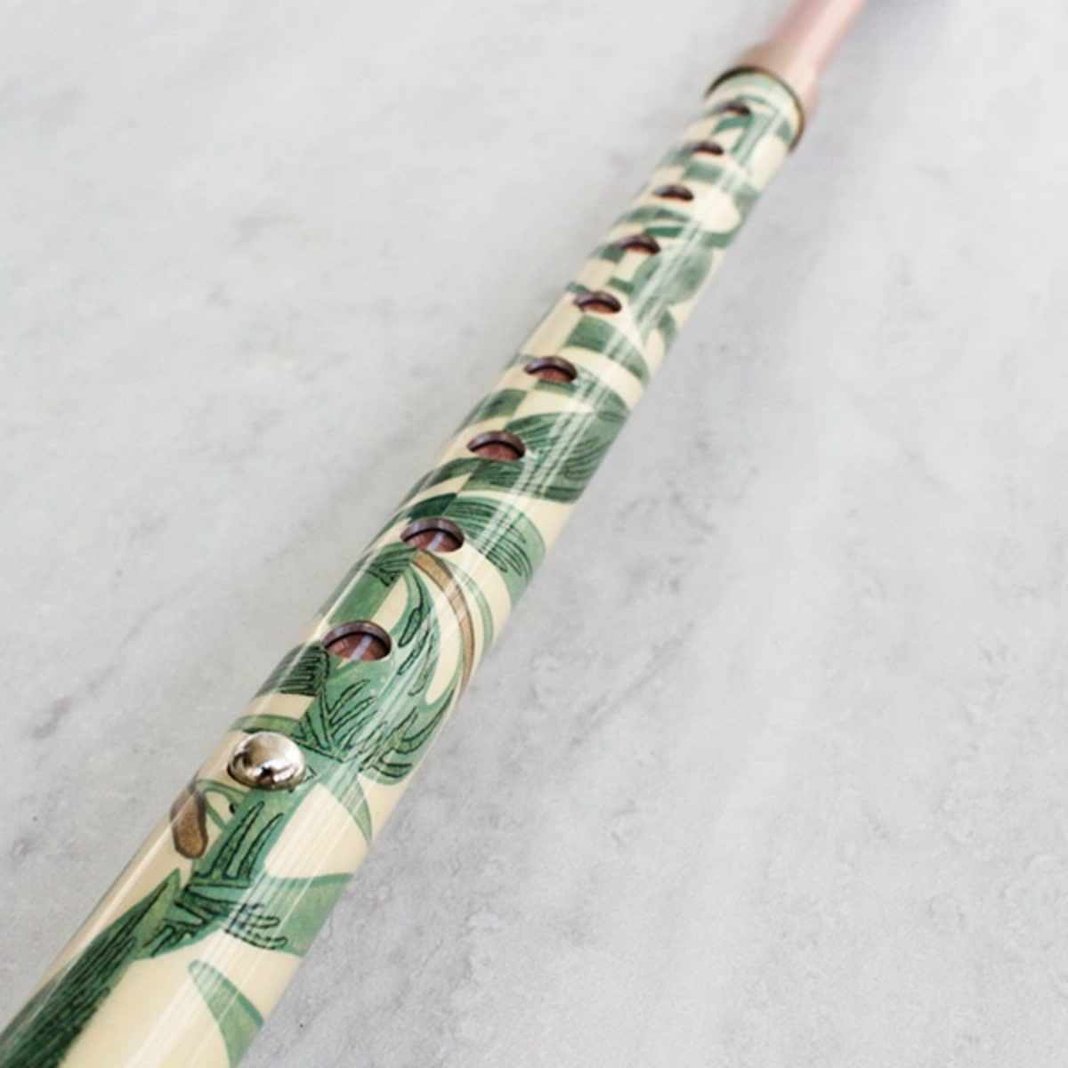 杖 ウィリアムモリス ウィローボウ 伸縮 軽量 おしゃれ 女性 介護 ( 伸縮杖 10段階調節 つえ ウィリアム・モリス ストラップ付き 滑りにくい 歩行補助 外出 散歩 転倒防止 高級感 介護用品 )