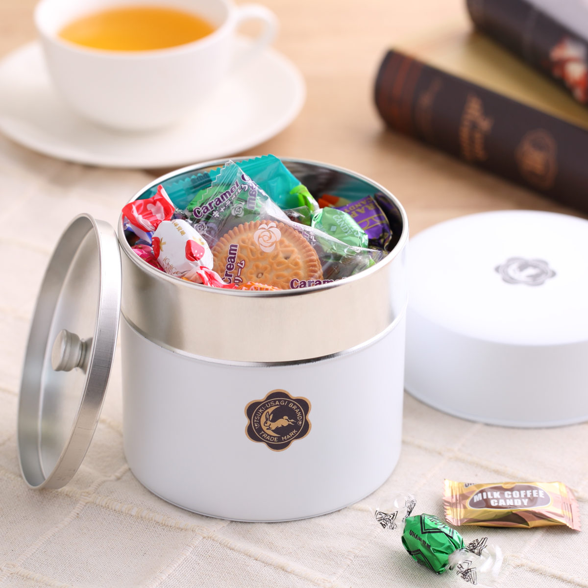 コーヒー缶 月兎印 月兎缶 大 300g 日本製 ( 保存容器 密閉 おしゃれ 茶缶 お茶缶 茶葉容器 お茶保存缶 茶葉入れ 小物入れ インテリア 月兎 お茶容器 ブリキ缶 茶葉保存 お茶っぱ入れ ティーキャニスター 中蓋 うさぎ ) 【グリーン】 グリーン