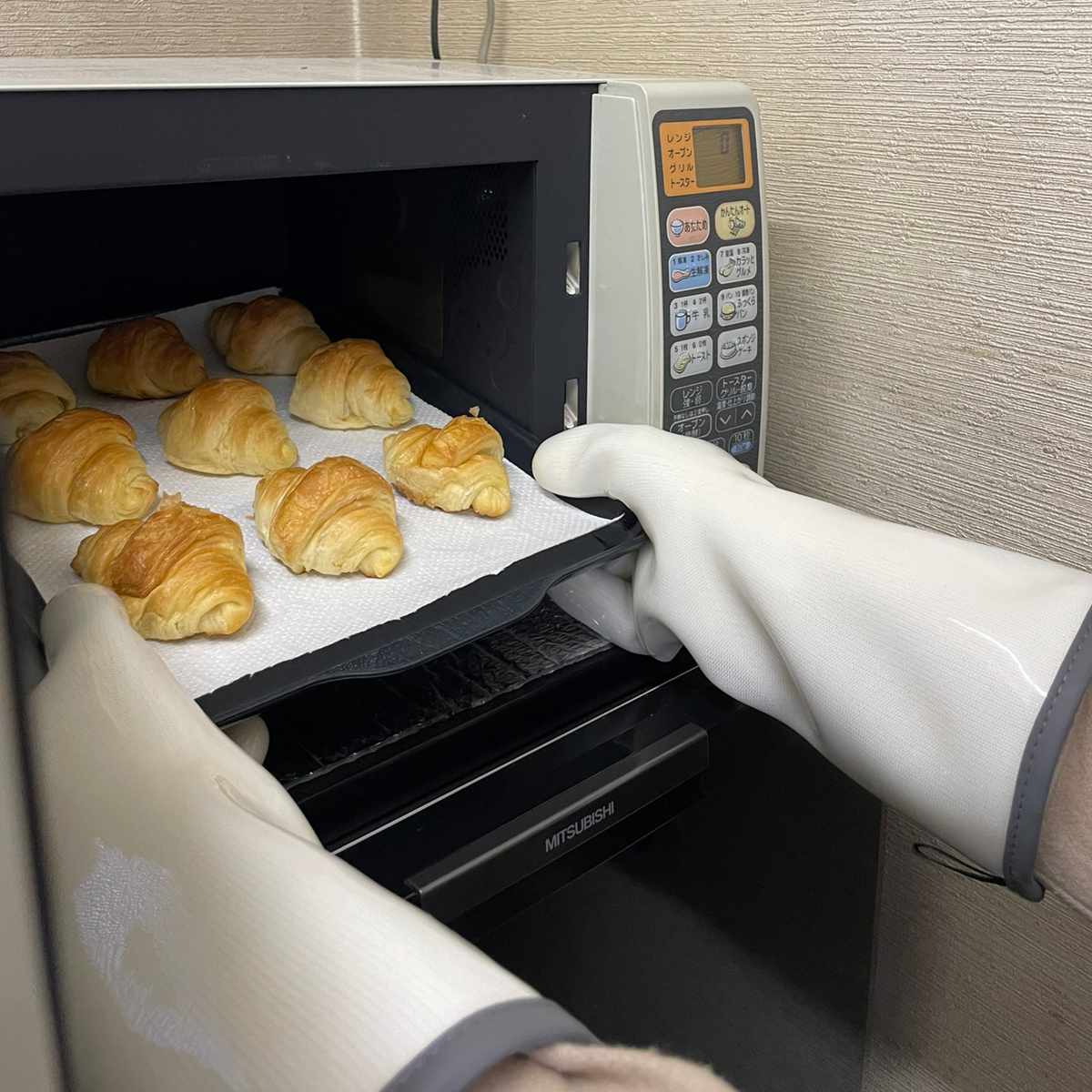 キッチングローブ Felio 防水 耐熱 グローブ ( 耐熱グローブ オーブンミット ロング 鍋つかみ 手袋 ミトン シリコン キッチンミトン 耐熱ミトン ロングミトン 鍋掴み 耐熱素材 厚手 オーブン料理 鉄板 アウトドア ) 【グレー】 グレー