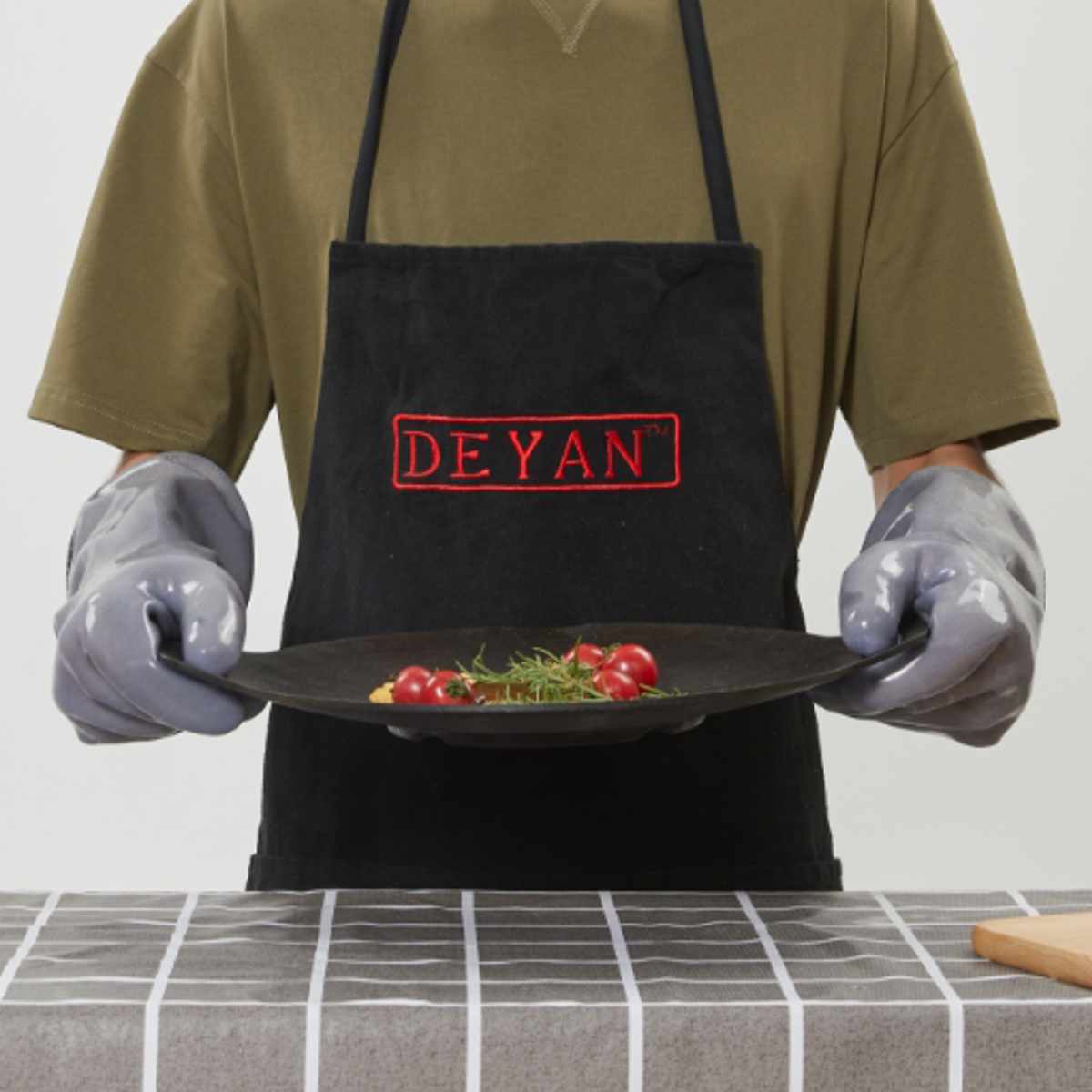 キッチングローブ Felio 防水 耐熱 グローブ ( 耐熱グローブ オーブンミット ロング 鍋つかみ 手袋 ミトン シリコン キッチンミトン 耐熱ミトン ロングミトン 鍋掴み 耐熱素材 厚手 オーブン料理 鉄板 アウトドア ) 【グレー】 グレー