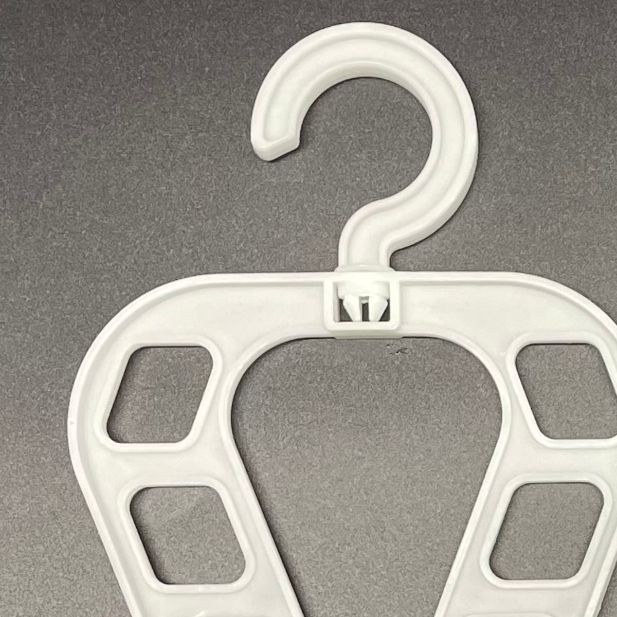 収納ハンガー 2個組 省スペースV型ハンガー ( ハンガー 衣類ハンガー 収納 省スペース 収納力 V字 スペース 有効活用 クローゼット コート掛け コート収納 ハンガーラック 整理 衣替え 衣類収納 収納用品 )