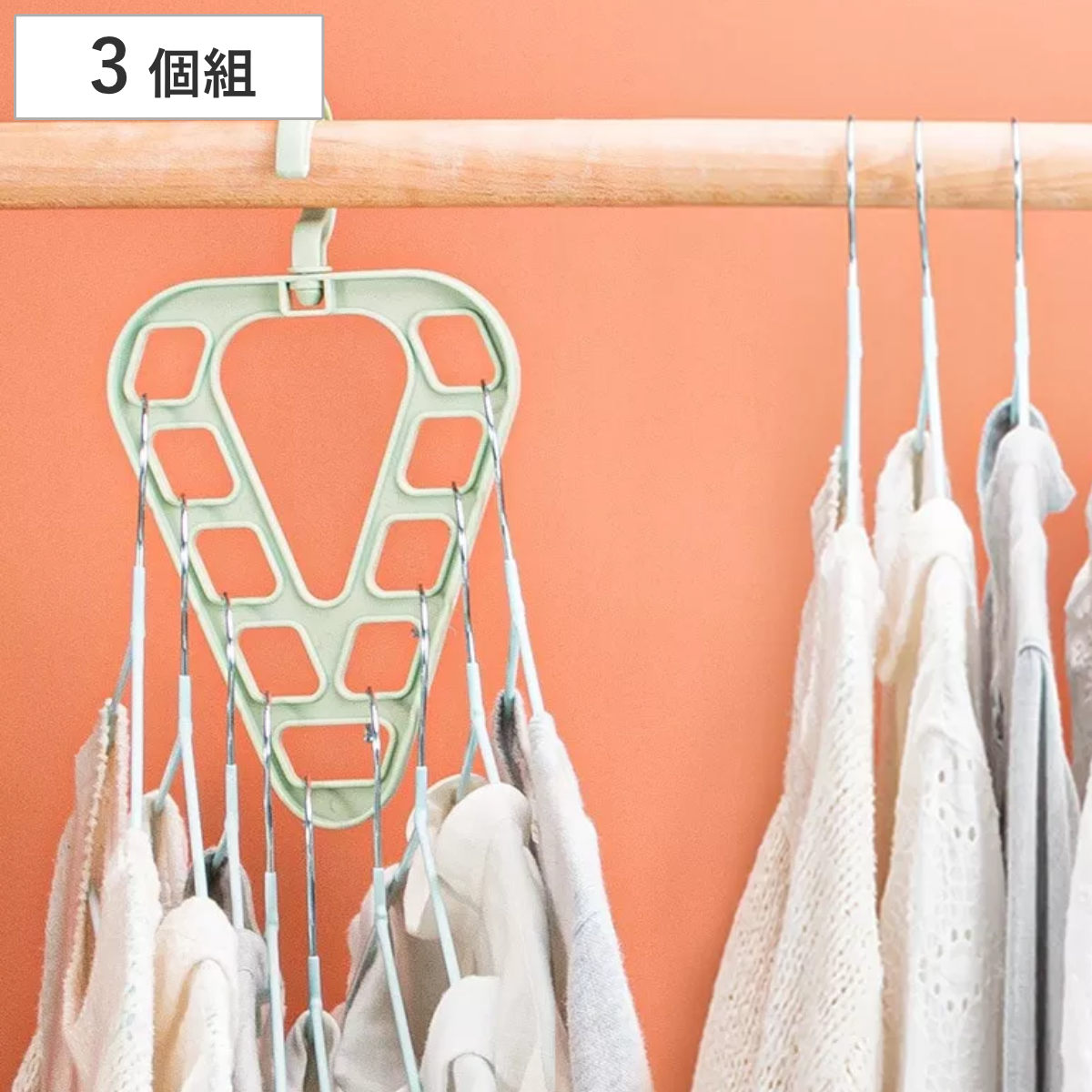 収納ハンガー 3個組 省スペースV型ハンガー （ ハンガー 衣類ハンガー 収納 省スペース 収納力 V字 スペース 有効活用 クローゼット コート掛け コート収納 ハンガーラック 整理 衣替え 衣類収納 収納用品 ）