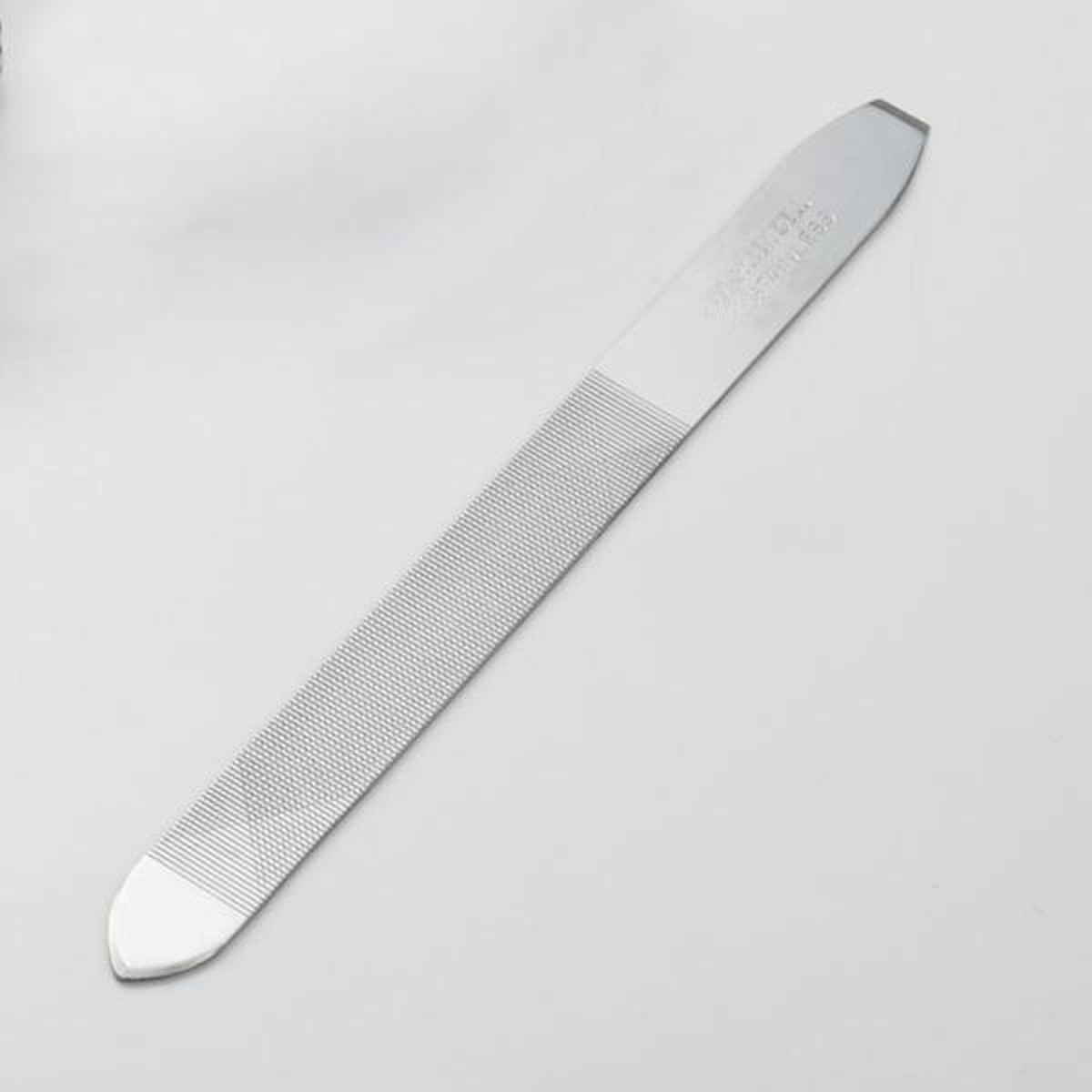 爪切り ニッパー 爪やすり付き 匠の技 ( 爪きり つめきり ネイルケア 巻き爪 足の爪 ツメ 固い爪 変形した爪 ニッパータイプ バネ 切りやすい こだわり 職人 日本製 切れ味 長持ち やすり ヤスリ付き キャップ付き )