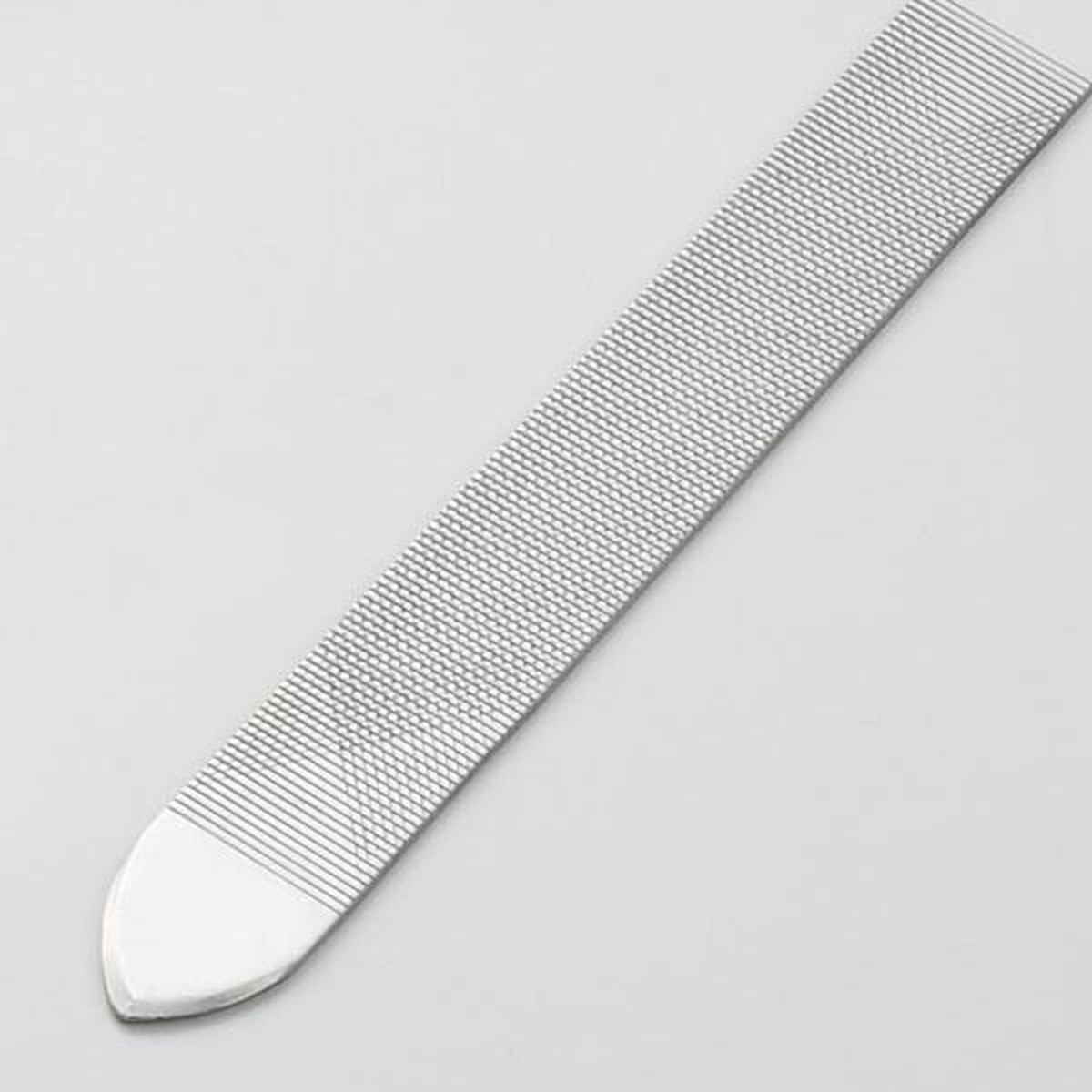 爪切り ニッパー 爪やすり付き 匠の技 ( 爪きり つめきり ネイルケア 巻き爪 足の爪 ツメ 固い爪 変形した爪 ニッパータイプ バネ 切りやすい こだわり 職人 日本製 切れ味 長持ち やすり ヤスリ付き キャップ付き )